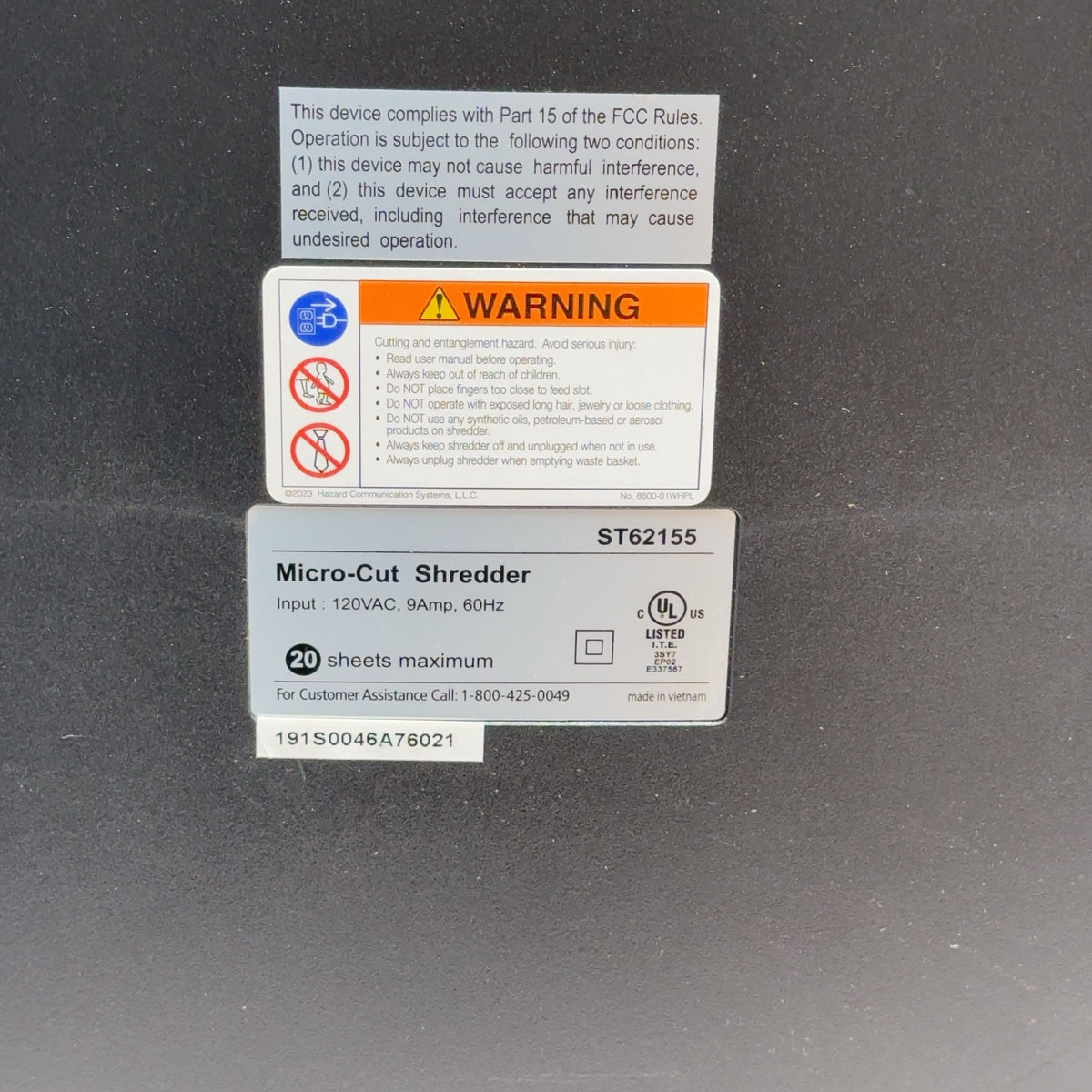Staples 20-Sheet Micro-Cut Paper Shredder - Black