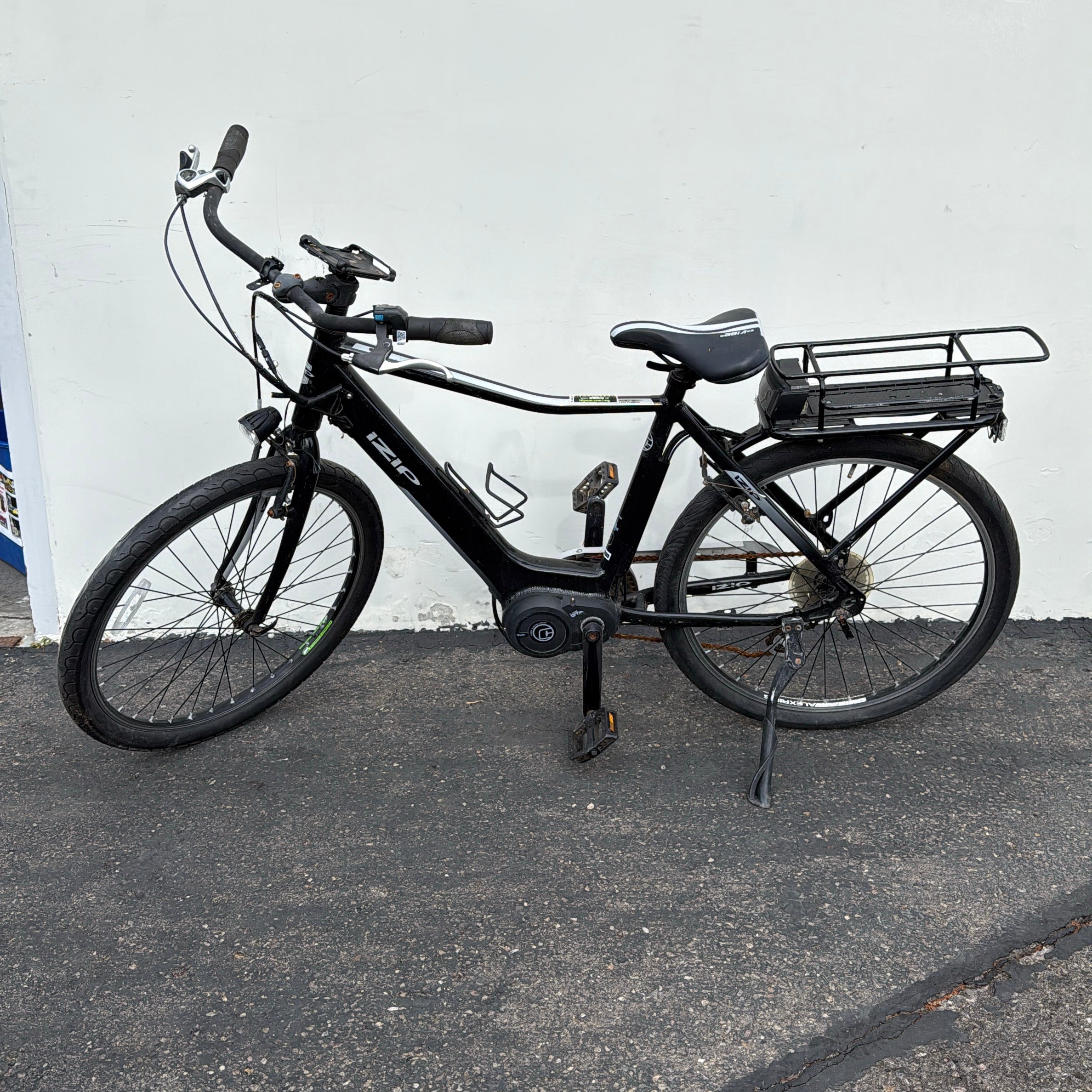 iZip E3 Vibe Electric Bike Large *Project* NO BATTERY