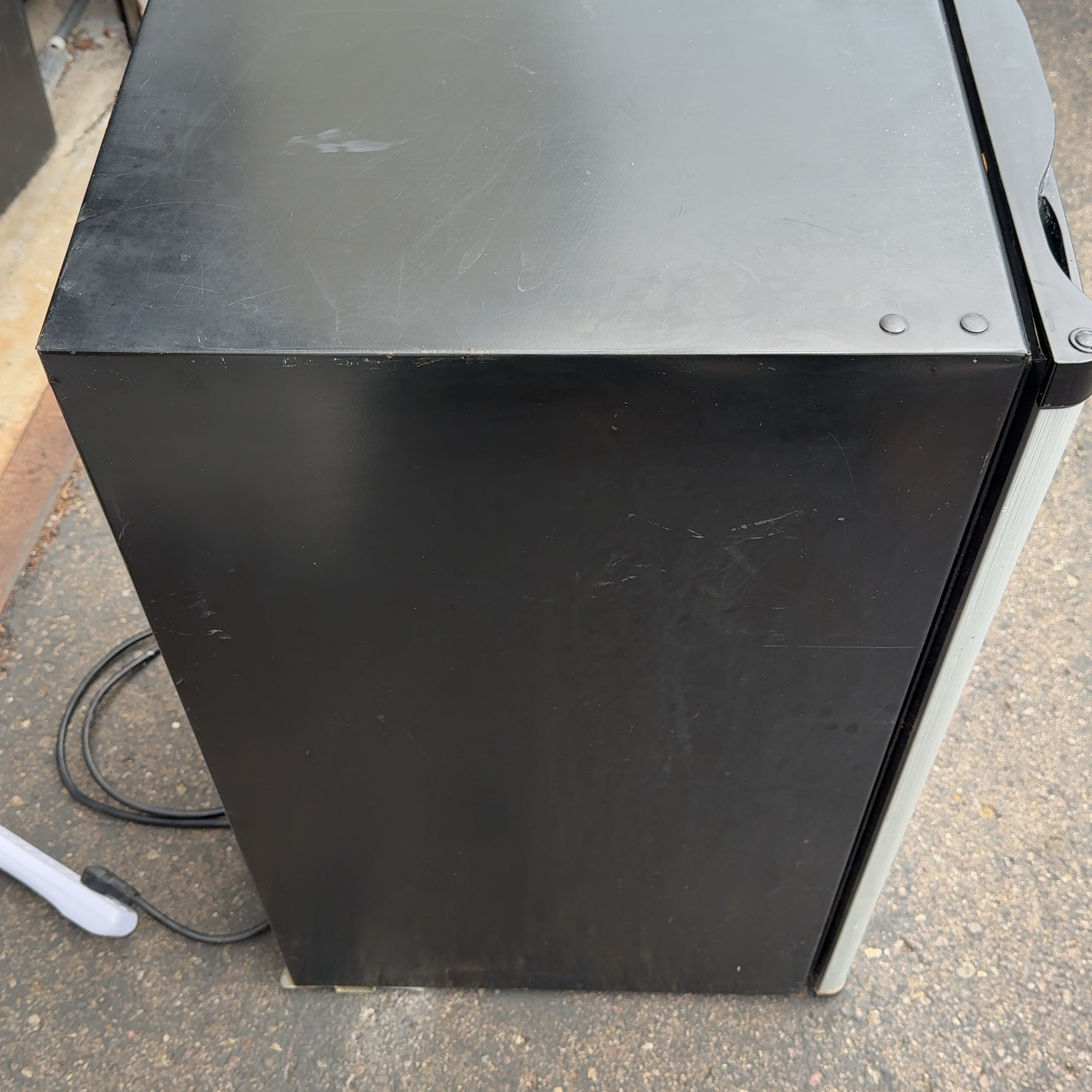 Black & Decker 3.2 Cu. Ft. Mini Fridge w/ Freezer