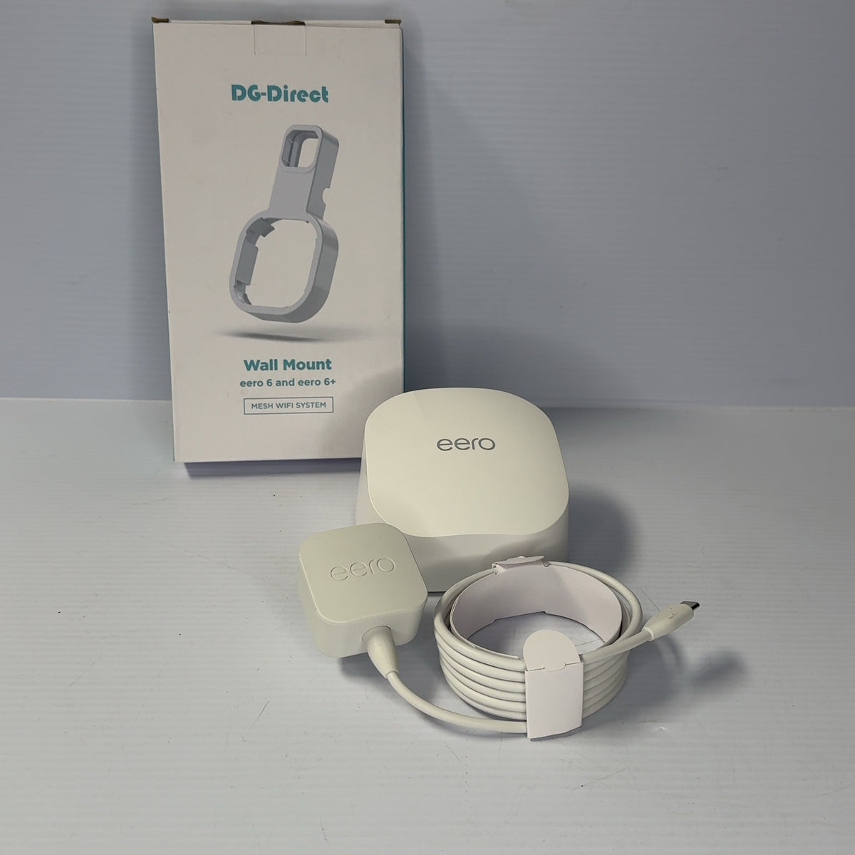 eero Mesh Wi-Fi Router / Extender Model J010111-CR | New Open Box w/ Mount