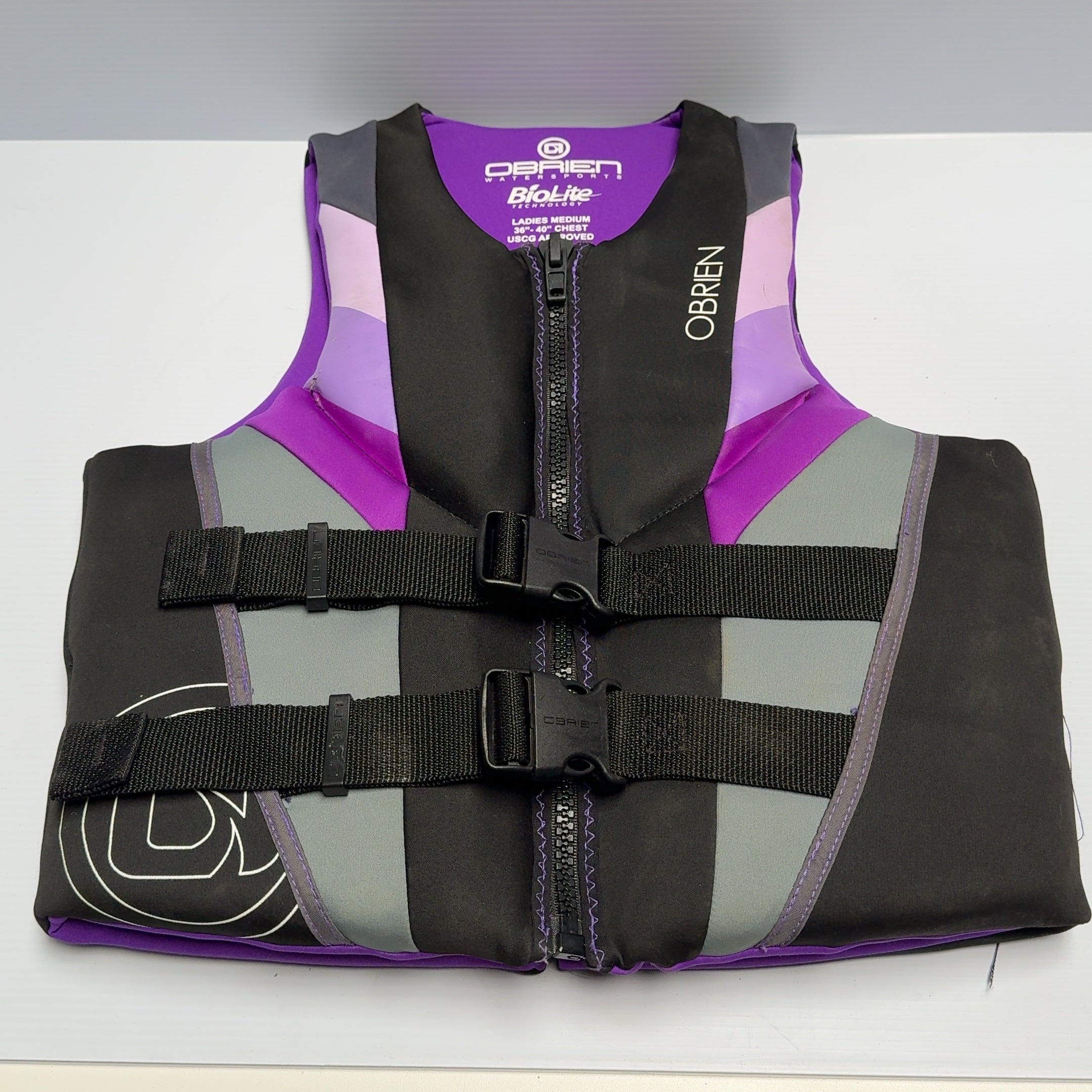 O'Brien Women's Traditional Lightweight Biolite Life Jacket Sz. Medium (36"-40")