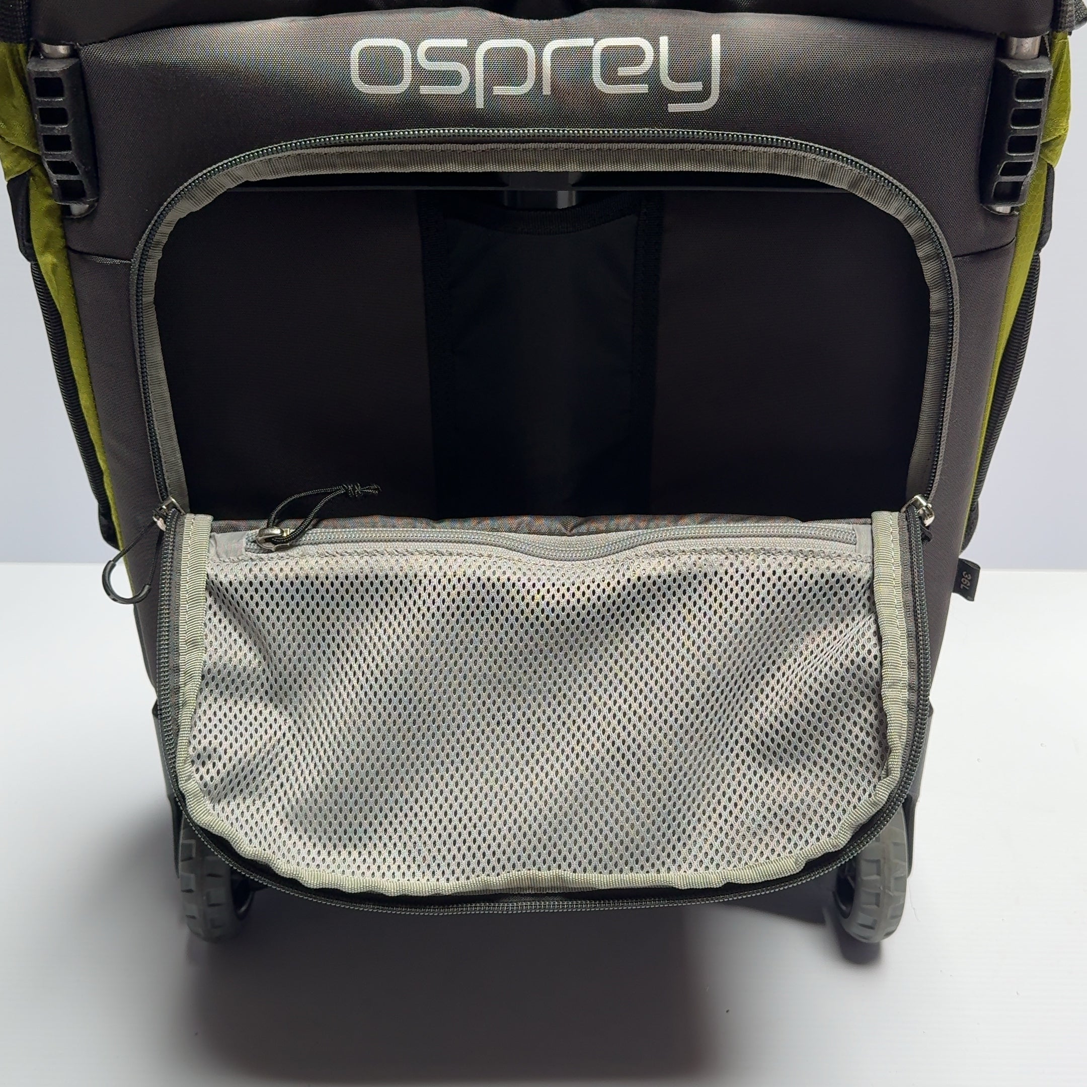 Osprey Ozone High Road LT 36L Wheeled Luggage Rolling Suitcase Bag Black & Green