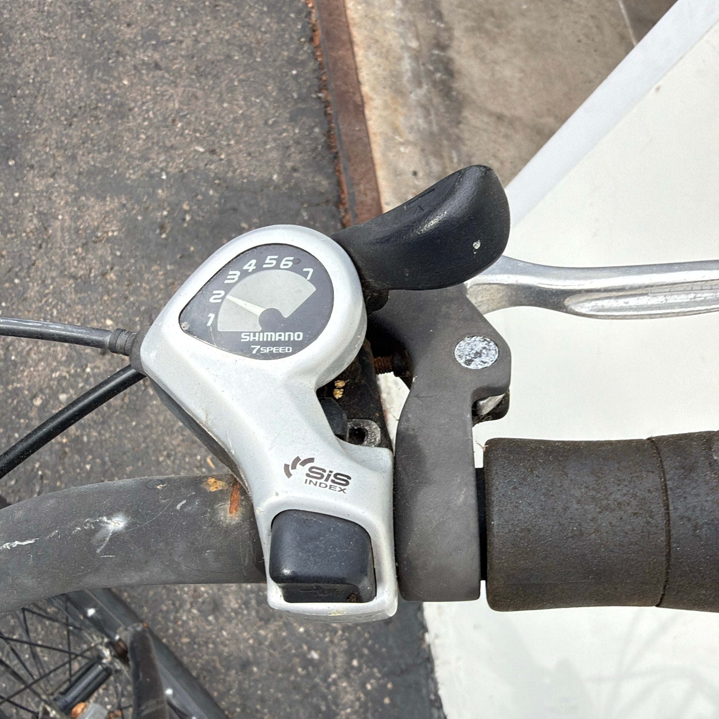 iZip E3 Vibe Electric Bike Large *Project* NO BATTERY