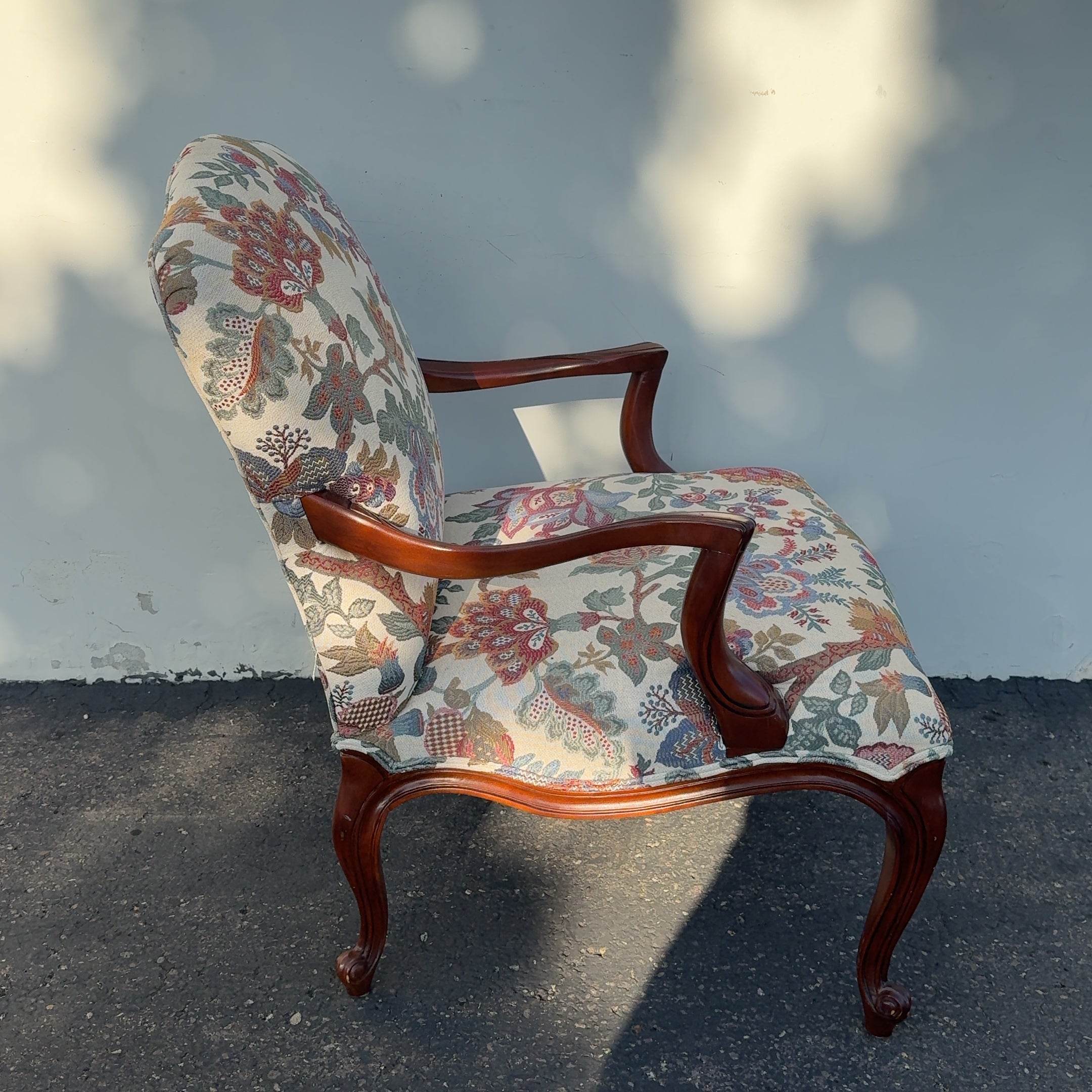 Traditional French Style Armchair in Great Shape!