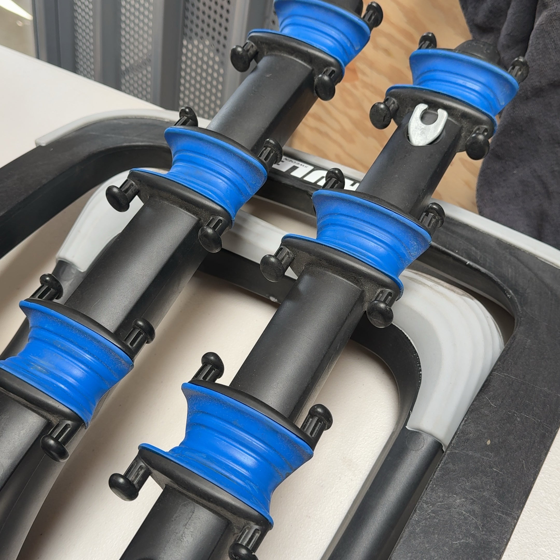 Thule Raceway Pro 3 - Bike Trunk - Mounted Bike Rack