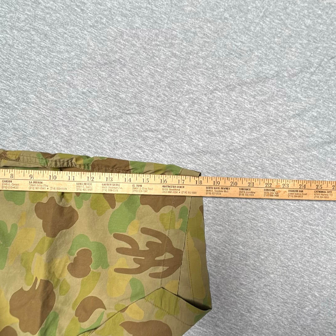Taylor Stitch The Adventure Short in Camo Mens Sz. 36