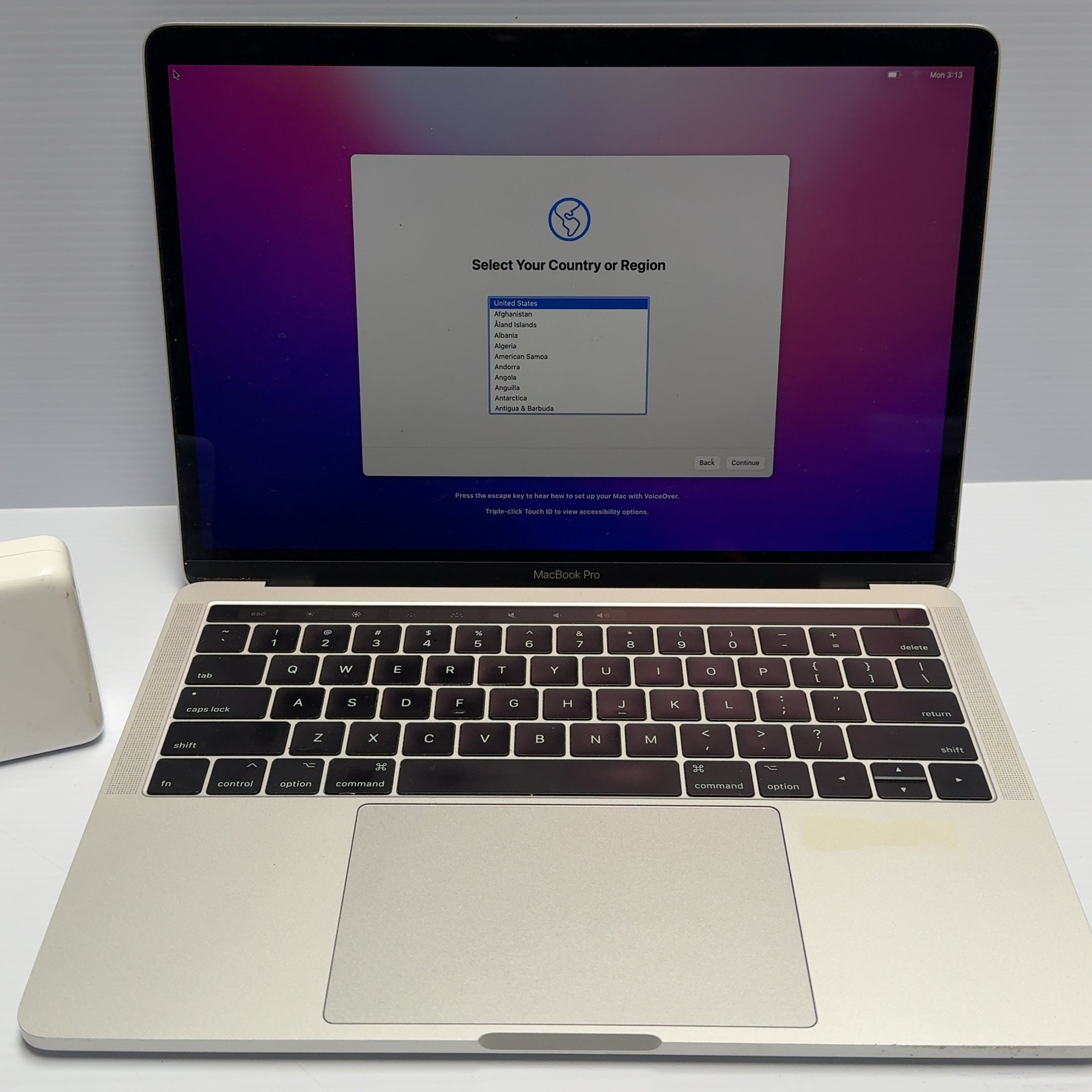 Apple MacBook Pro 13" (2016) Touch Bar i7 3.3GHz 16GB RAM 500GB SSD Silver
