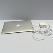 Apple MacBook Air 13"  4GB RAM, 250 GB SSD, Intel i5 1.3GHz