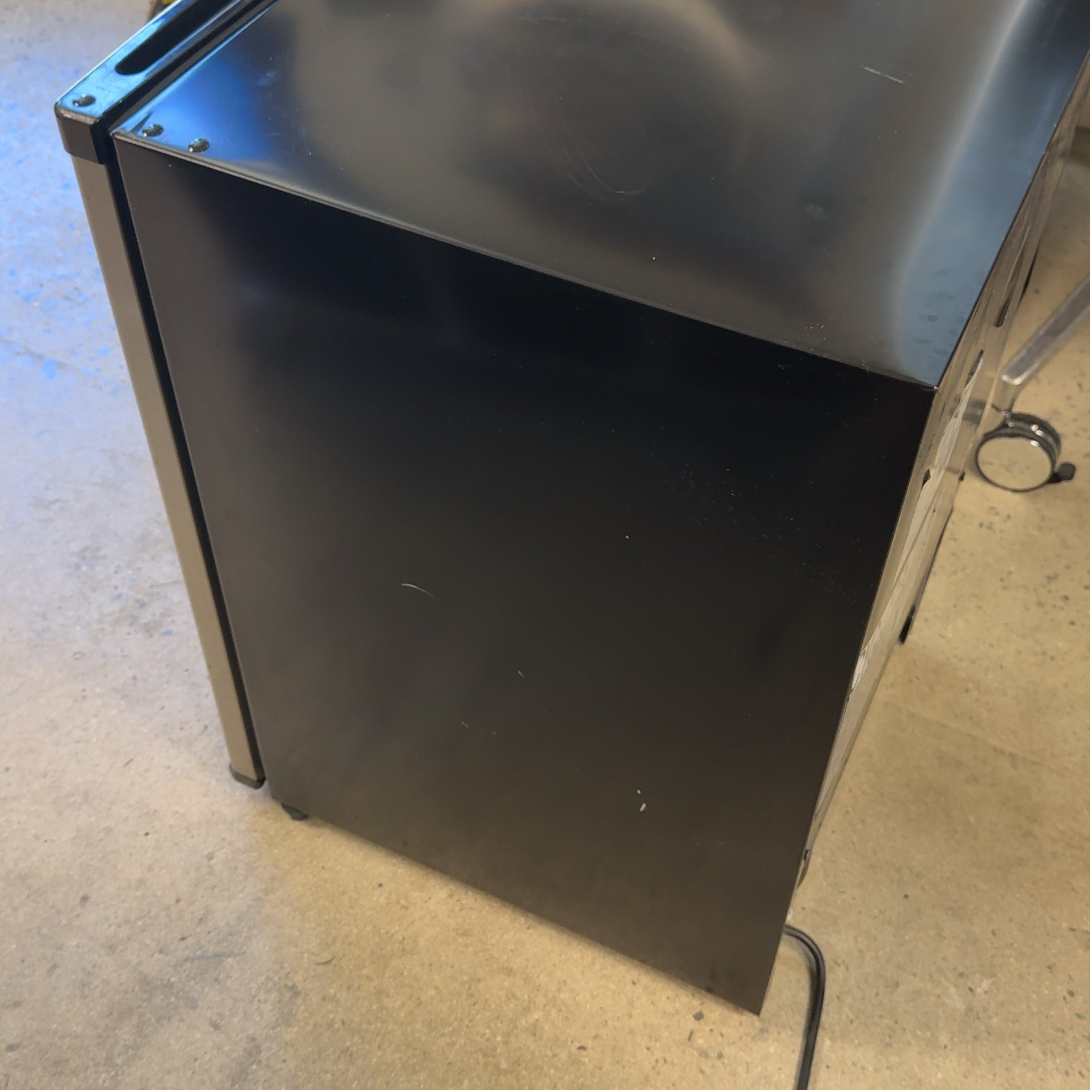 Whynter 2.1 cu. ft. Manual Defrost Upright Freezer Mini Freezer