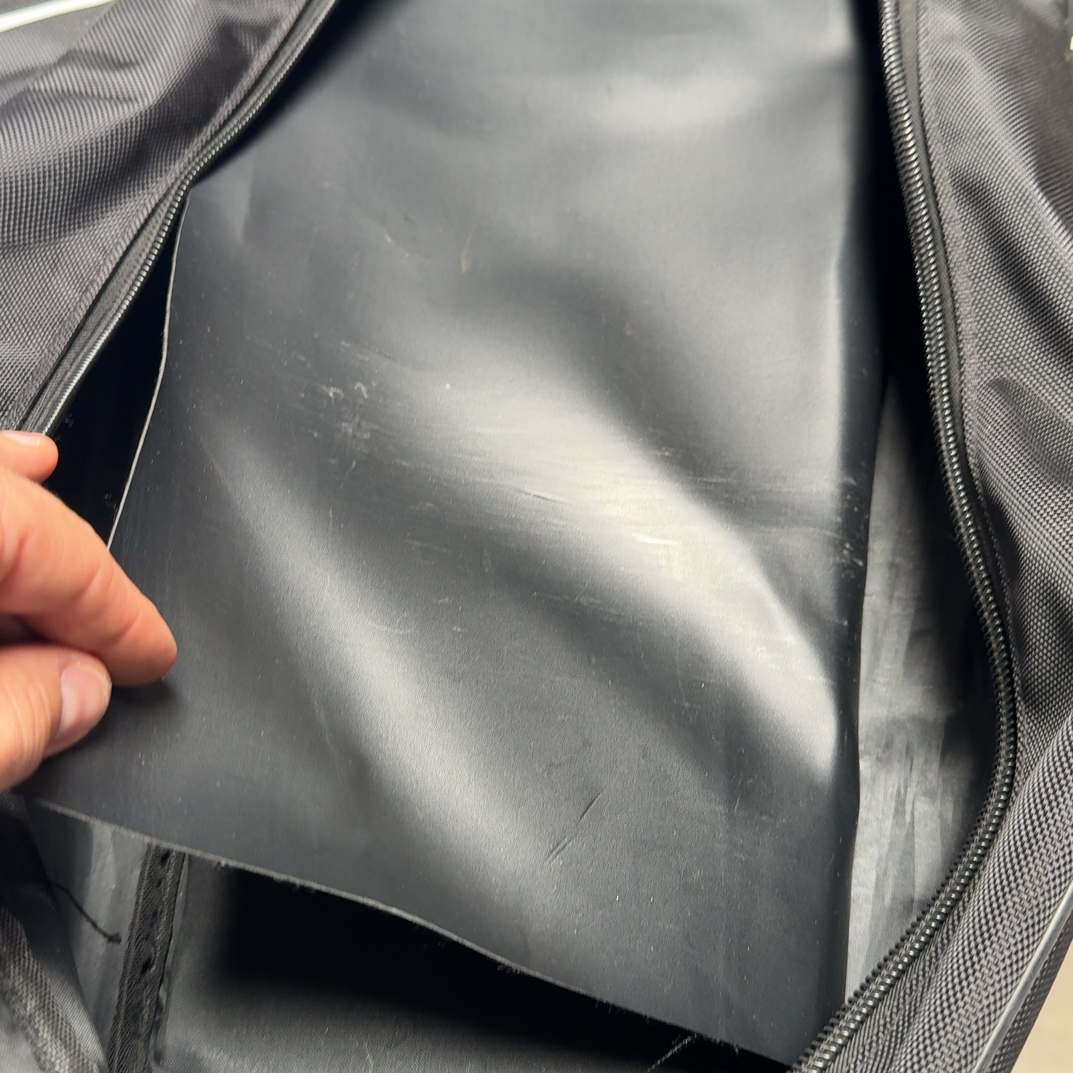 Linea Fencing Gear Rolling Bag