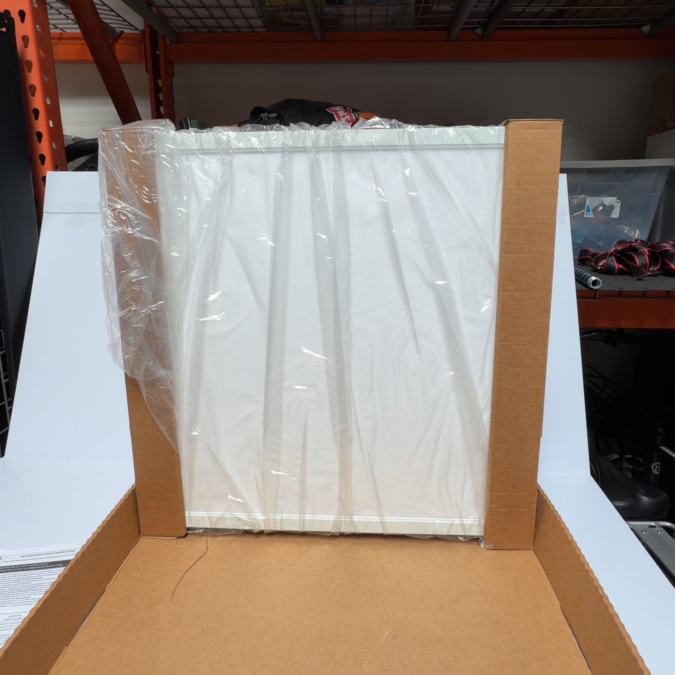 Lithonia EPANL 2X2 2000LM 80CRI 40K MIN1 MVOLT, 120-277V, Dims to 10%