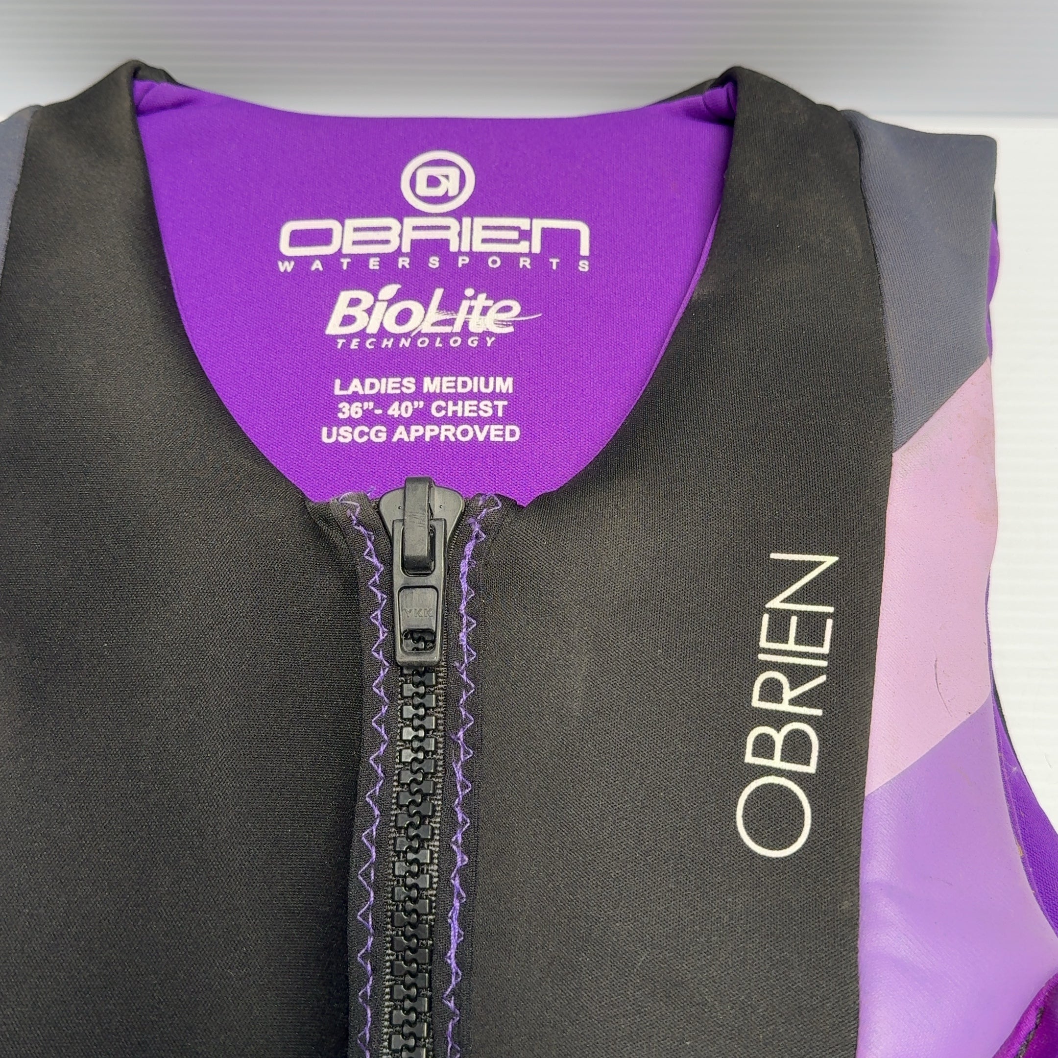 O'Brien Women's Traditional Lightweight Biolite Life Jacket Sz. Medium (36"-40")