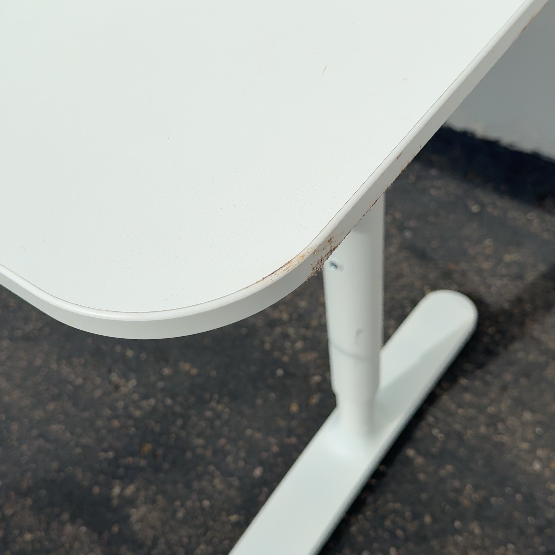 IKEA Bekant Adjustable Modern Desk in White