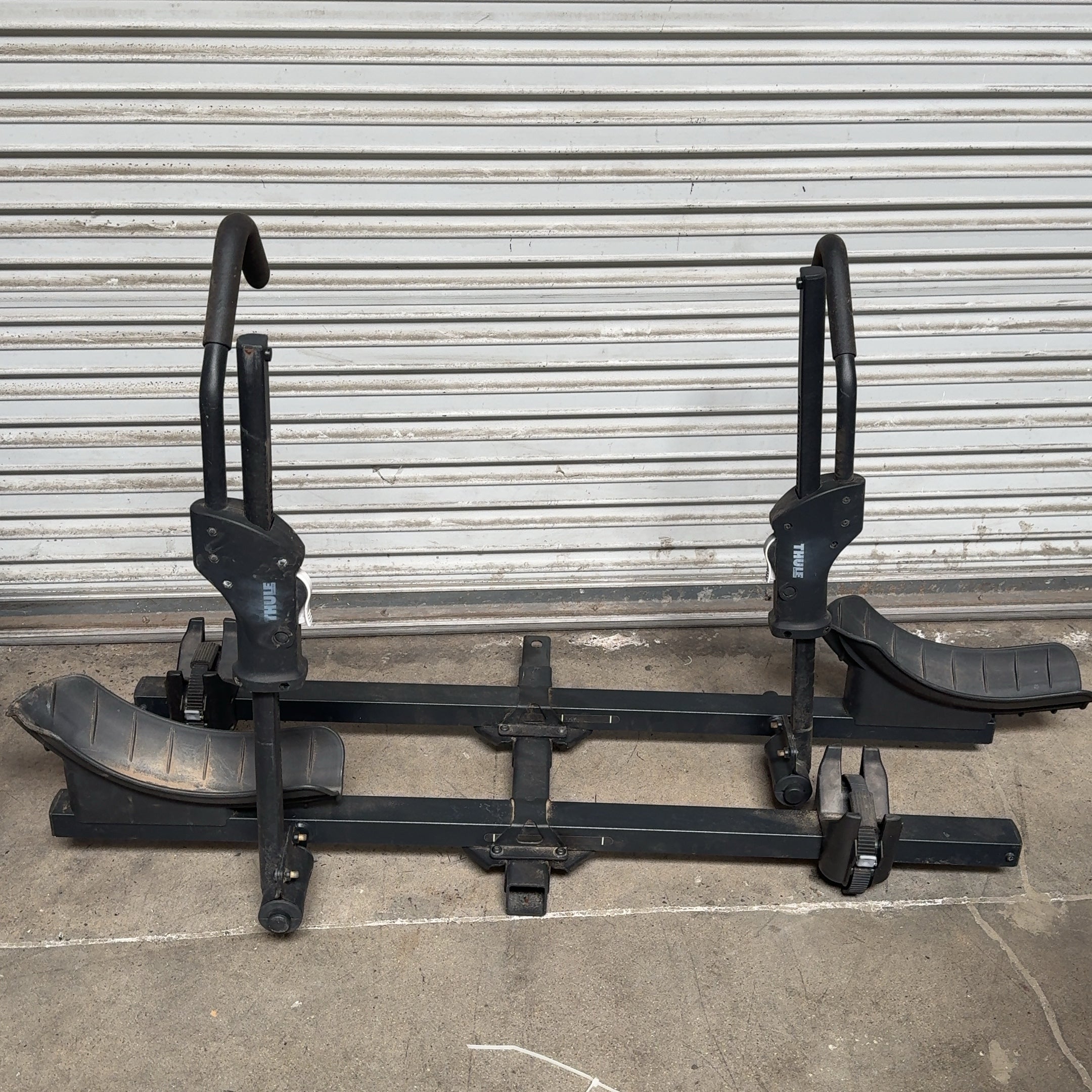 Thule Heavy Duty 2-Bike Hitch Rack / Carrier *Missing Insert*