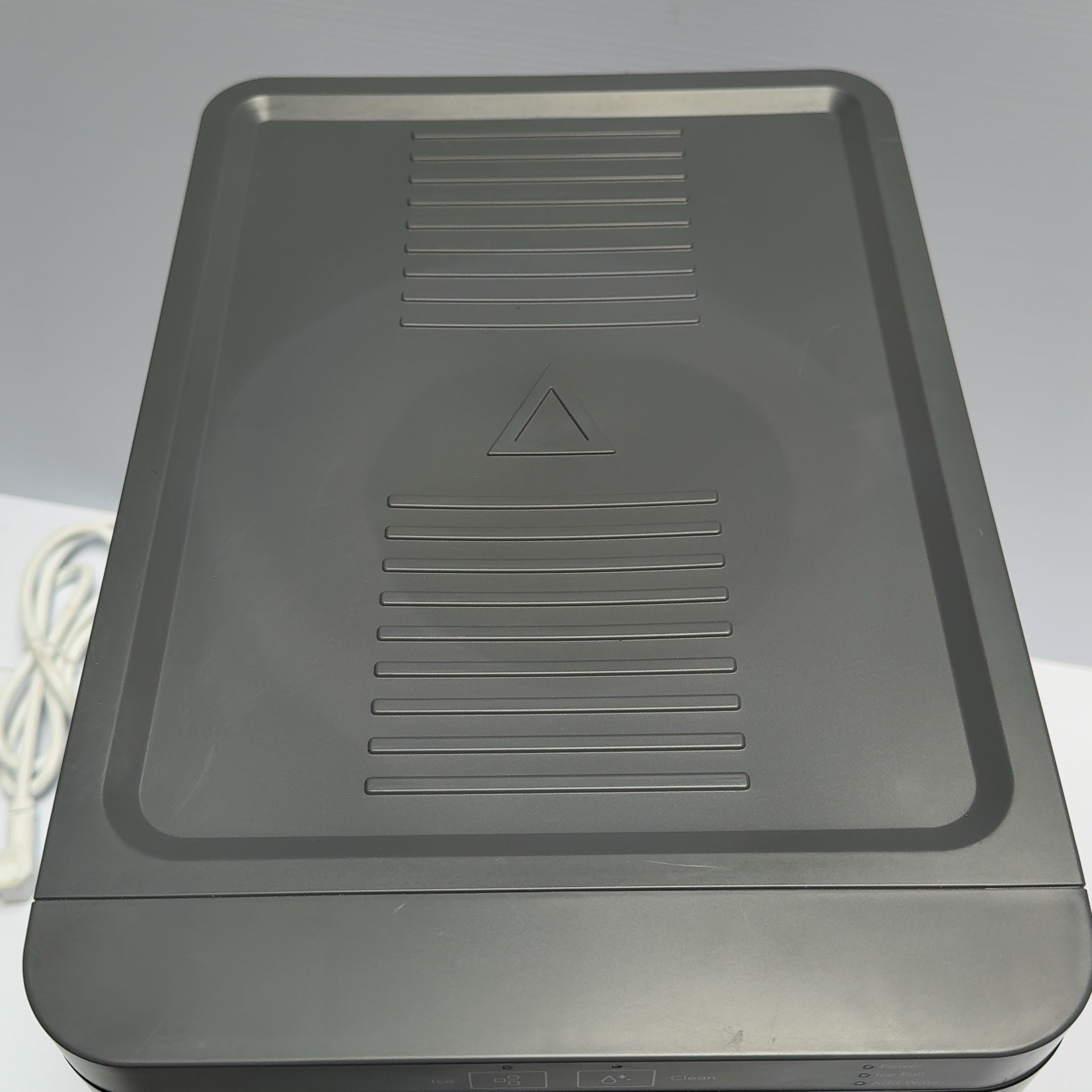 FRIGIDAIRE Gallery Countertop Crunchy Chewable Nugget Ice Maker, Auto Self Cleaning