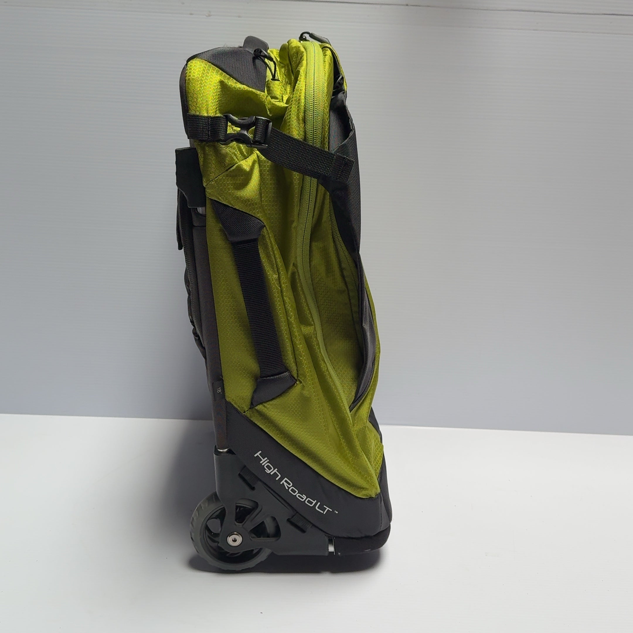 Osprey Ozone High Road LT 36L Wheeled Luggage Rolling Suitcase Bag Black & Green