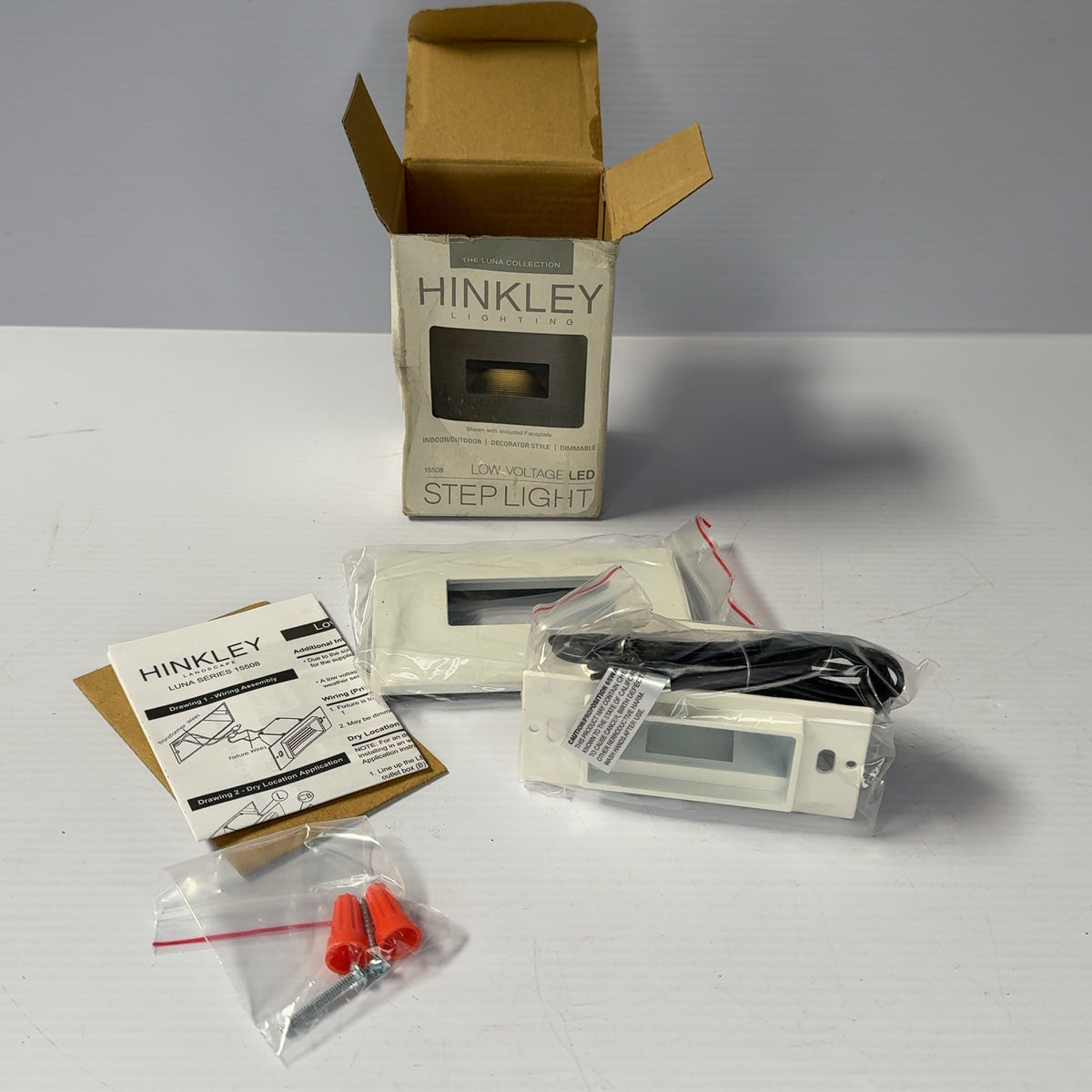 Hinkley Lighting 15508 Luna 12V 3.8W LED Horizontal Step Light White
