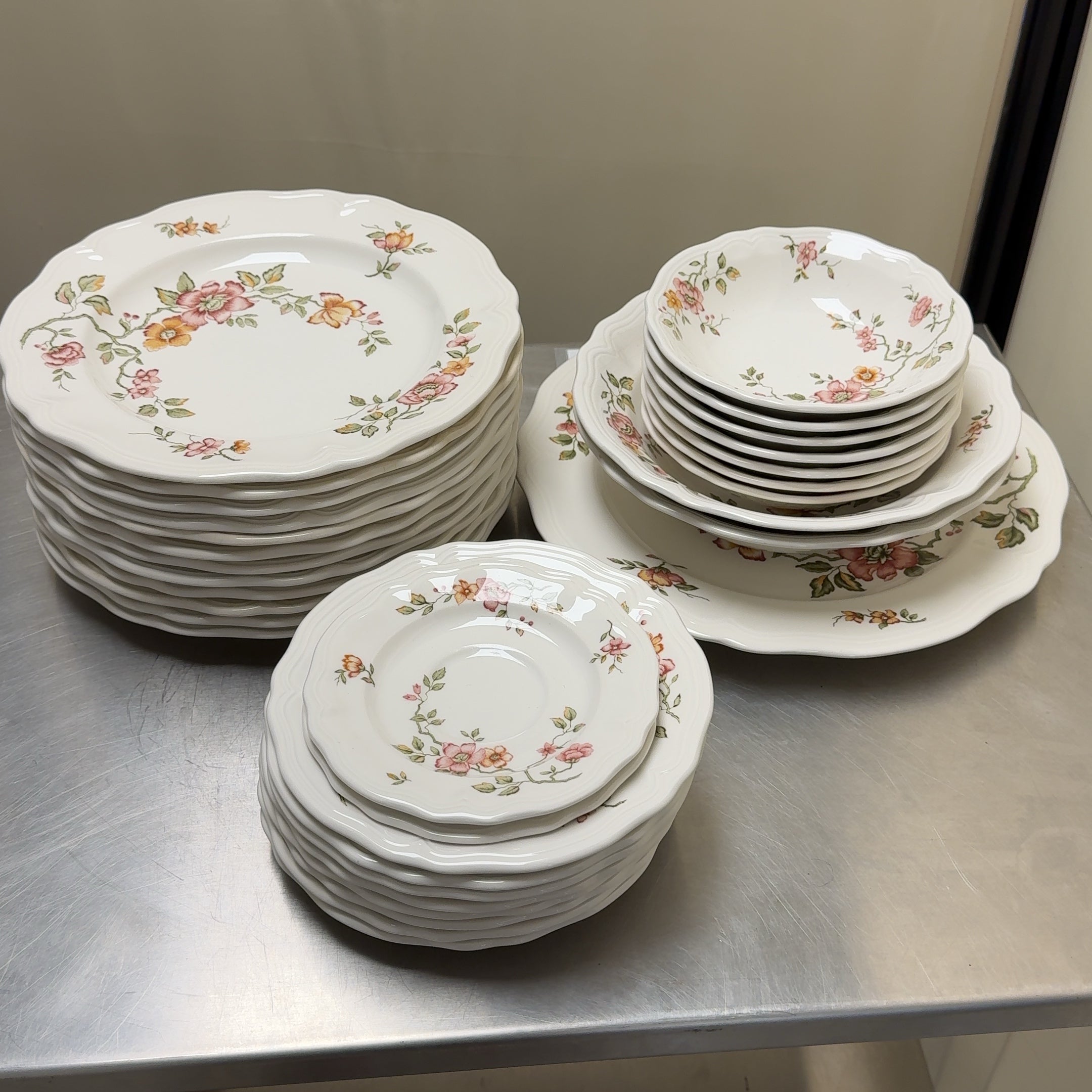 48 Piece Florganza Ironstone Dishware Made in Japan