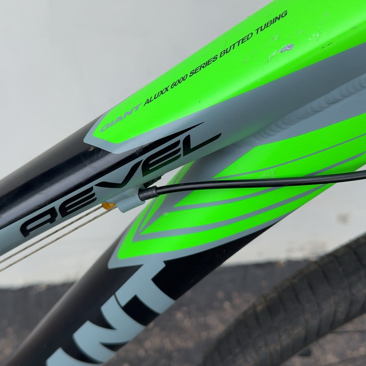 Giant Revel Aluminum Hardtail Mountain Bike Size XXS