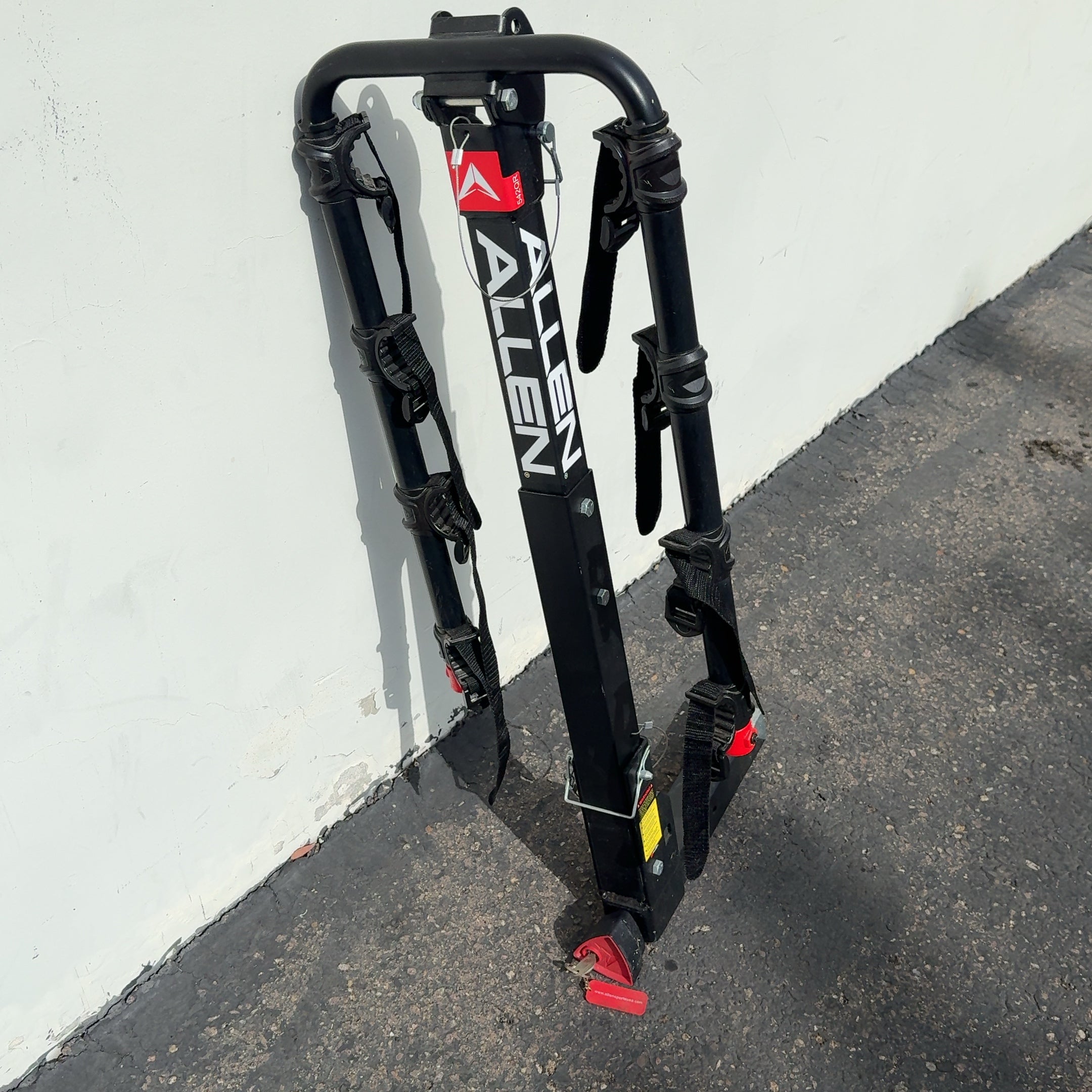 Allen Sports Locking 4-Bike Hitch Rack Fits a 2 inch Receiver Hitch