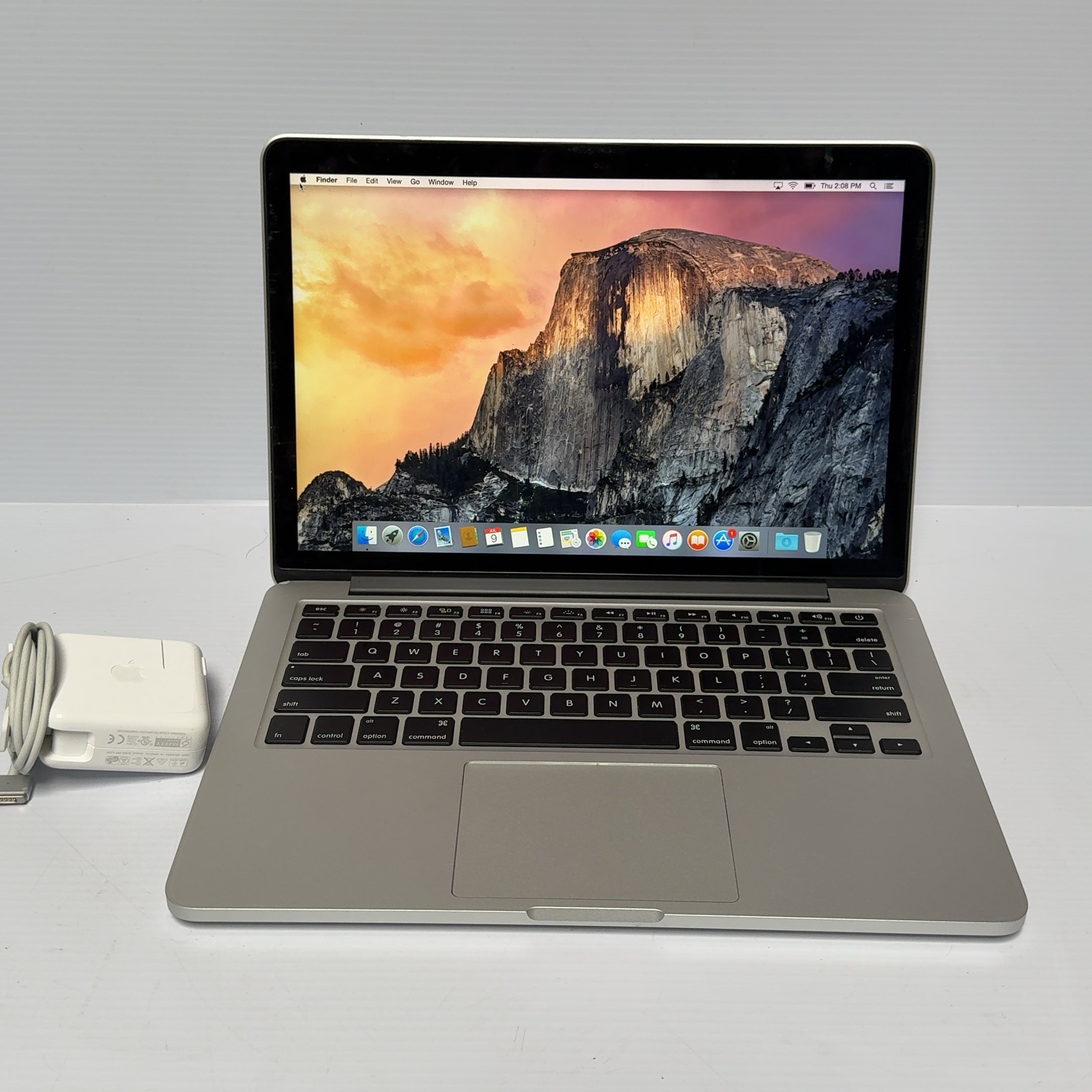 Apple MacBook Pro 13.3" 120GB SSD 8GB DDR3 i5 @ 2.6 GHz Laptop A1502 Silver