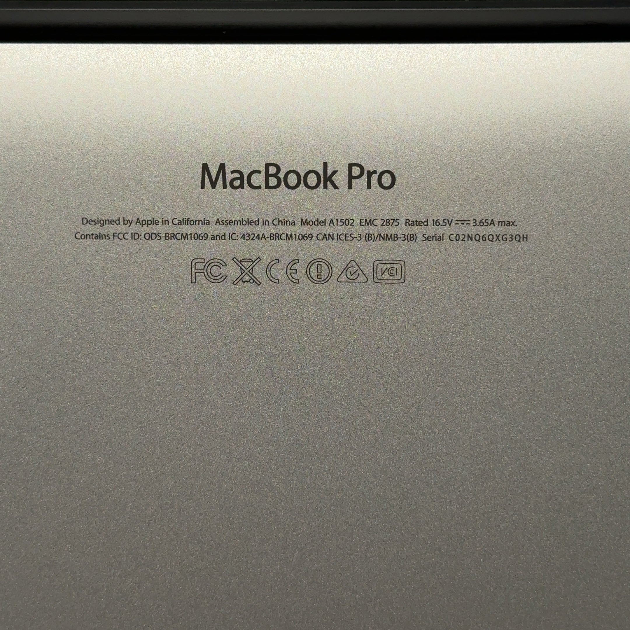 Apple MacBook Pro 13.3" 120GB SSD 8GB DDR3 i5 @ 2.6 GHz Laptop A1502 Silver