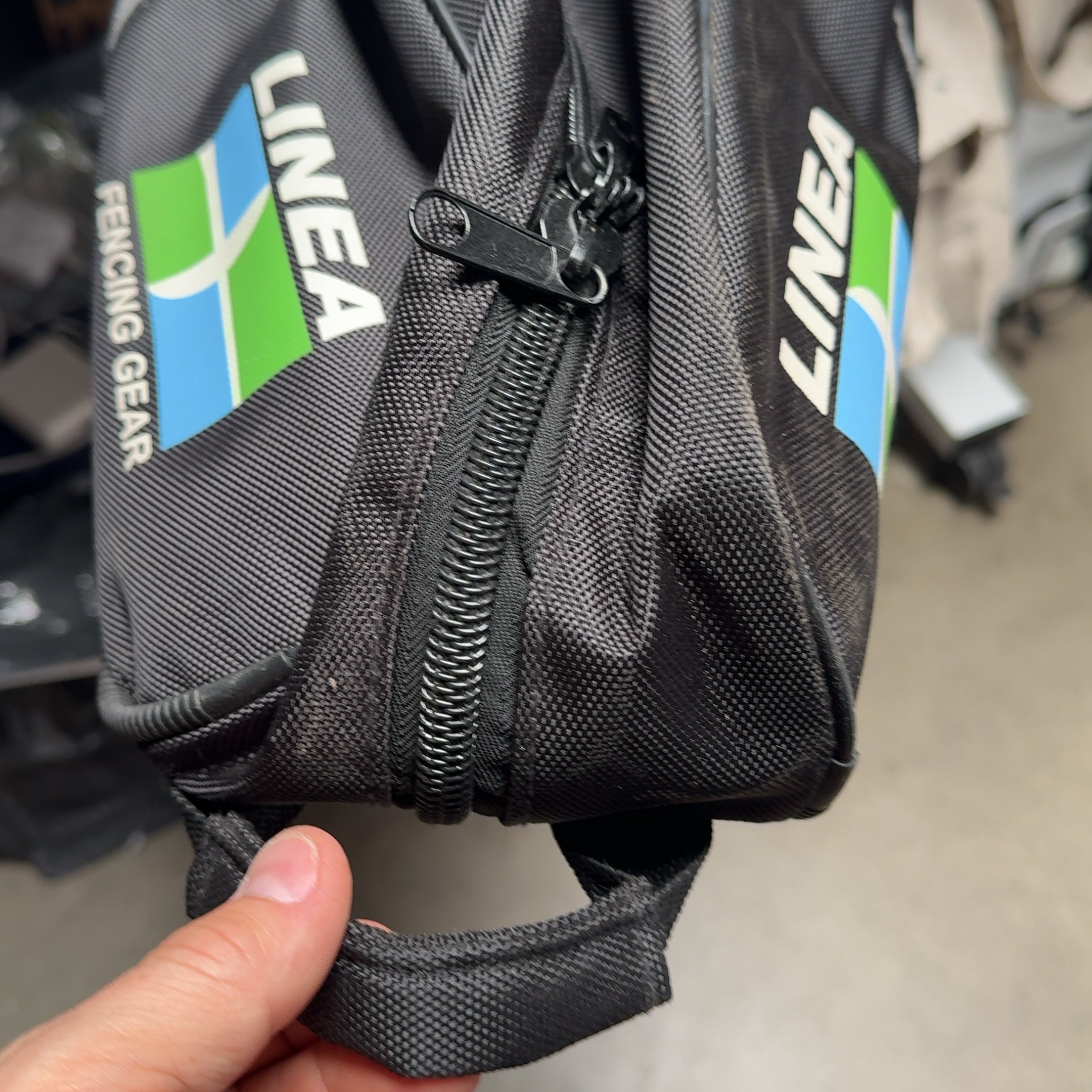 Linea Fencing Gear Rolling Bag