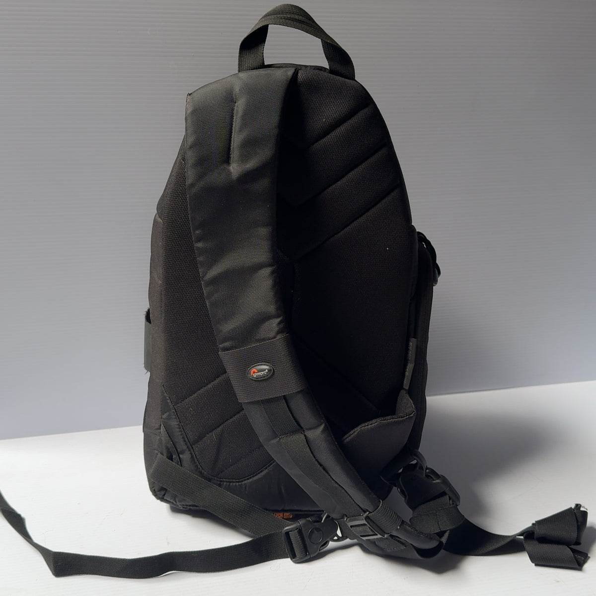 Lowepro SlingShot 200AW Camera SlingPack DSLR - Black