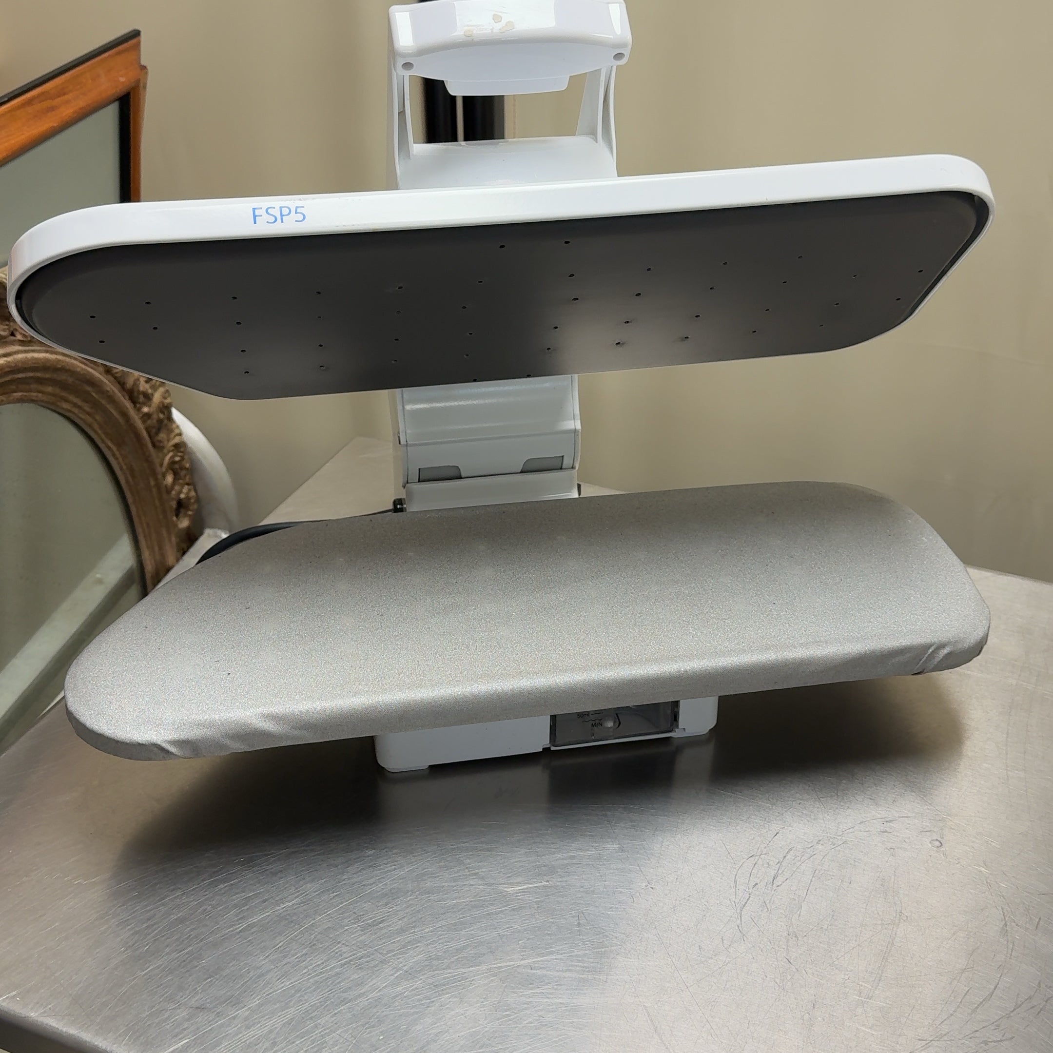 Conair FSP5 Fabric Steam Press Iron Tabletop