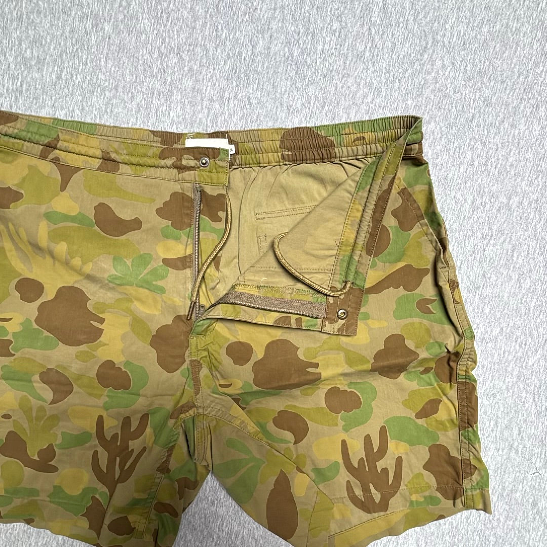 Taylor Stitch The Adventure Short in Camo Mens Sz. 36