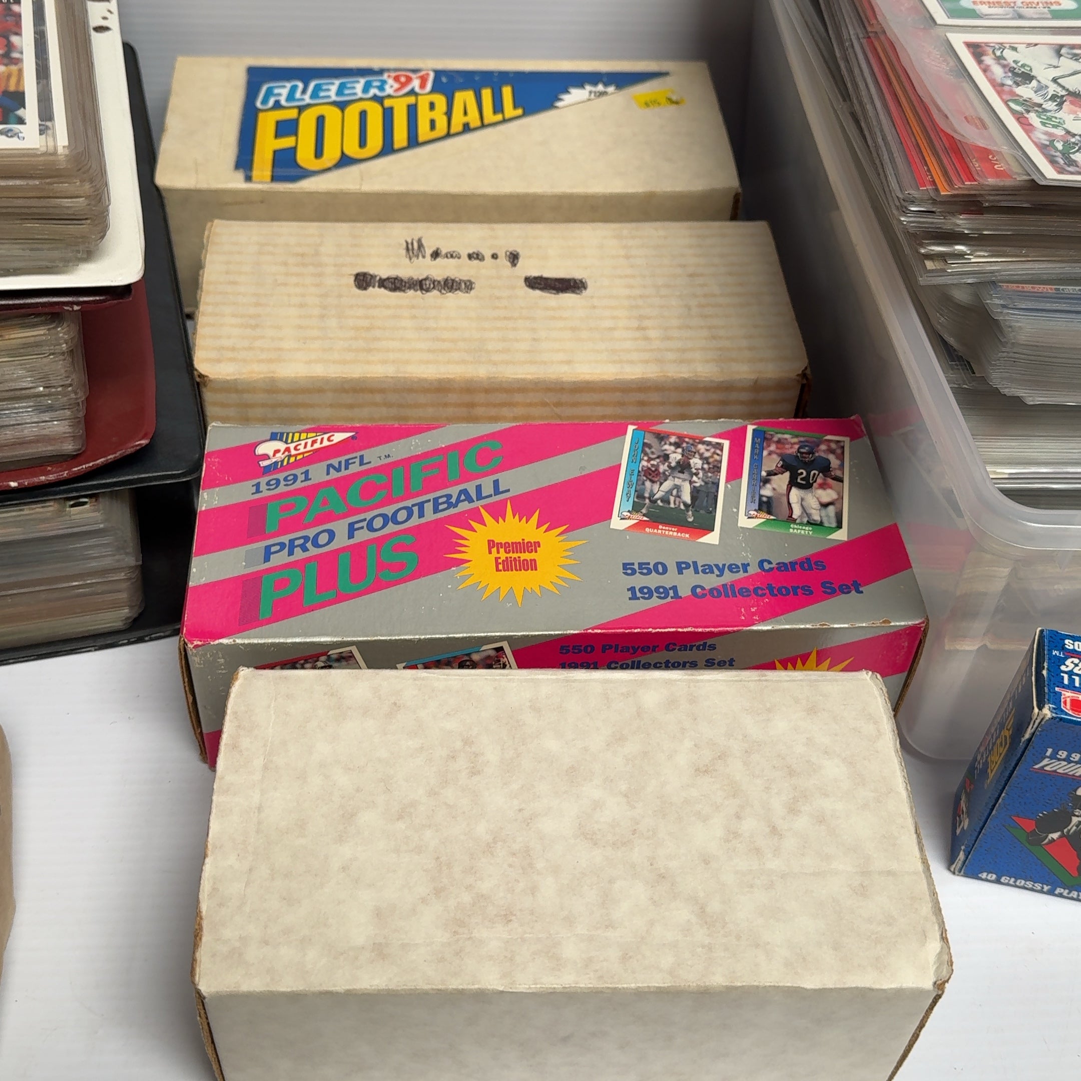 Huge Lot of NFL Football Cards Early 90's Mostly Fleer, Topps...