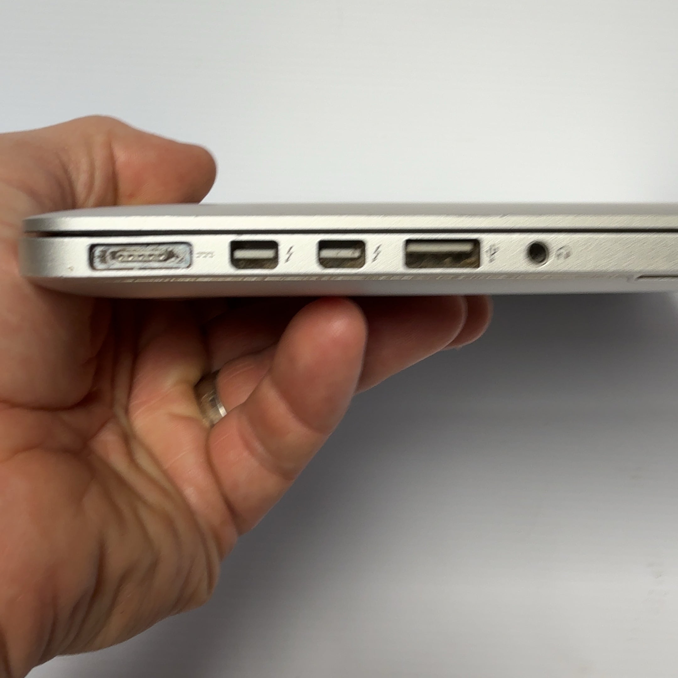 MacBook Pro Retina 15-inch Mid 2014 16gb RAM 500GB HD Intel Quad-Core i7