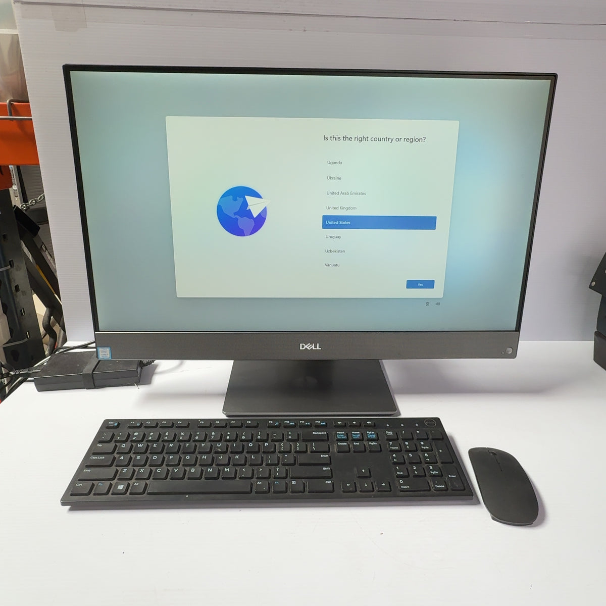 Dell Inspiron 7777 AIO Computer i7-8700 3.20GHz, 32GB RAM, 1TB HD +Keyboard & Mouse