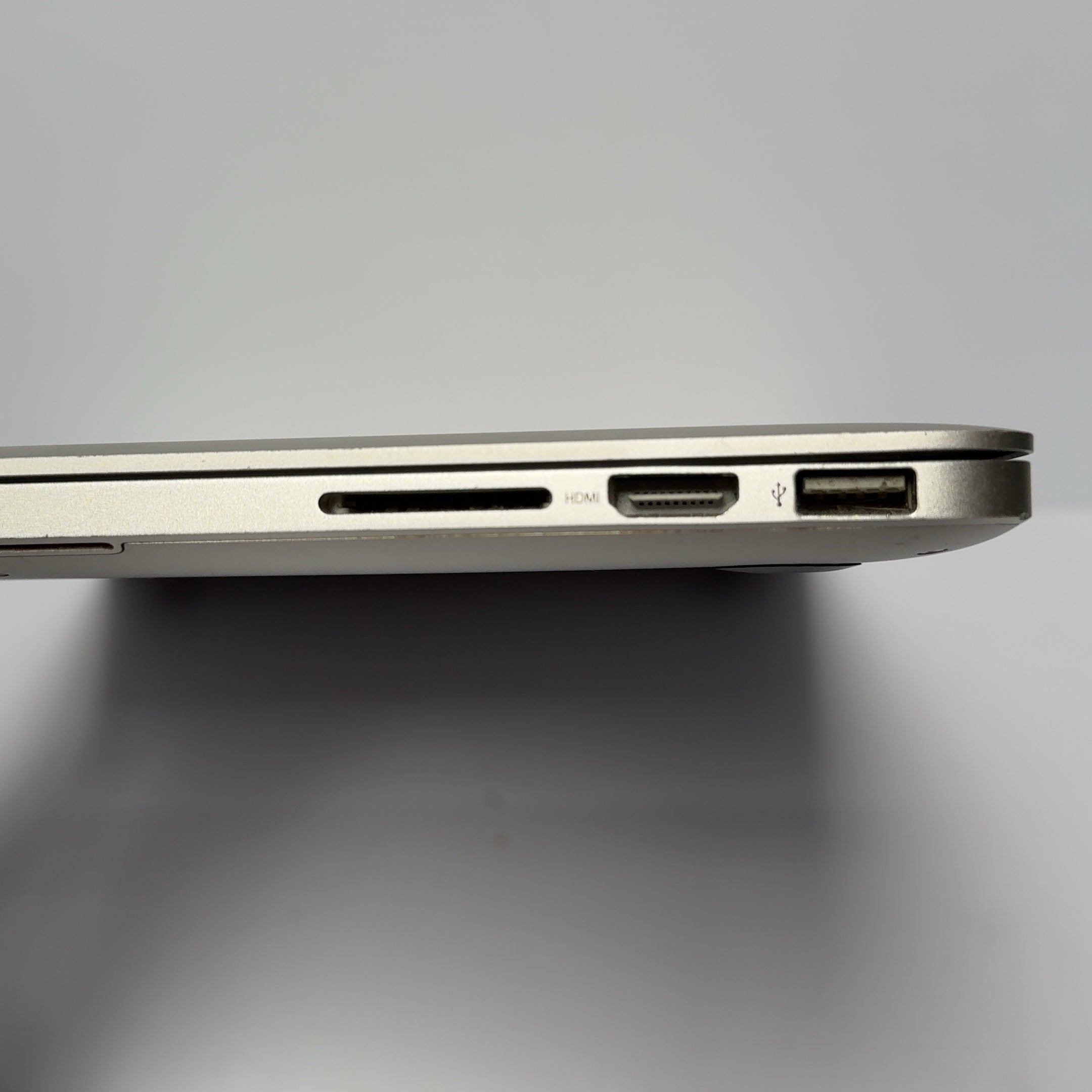 MacBook Pro Retina 15-inch Mid 2014 16gb RAM 500GB HD Intel Quad-Core i7