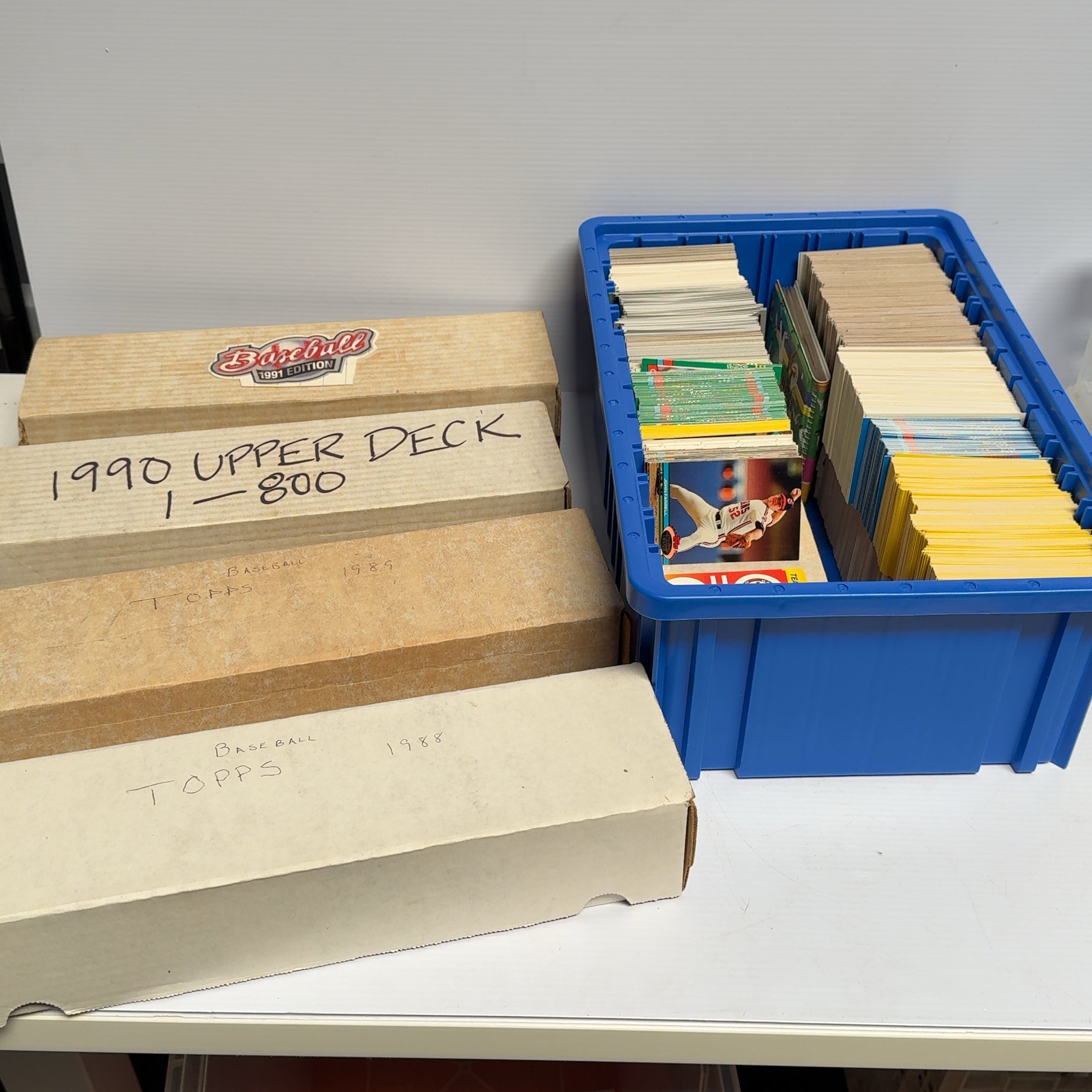 Lot of Baseball Cards Late 80's-Early 90's Mostly Commons Topps, Fleer, UD...
