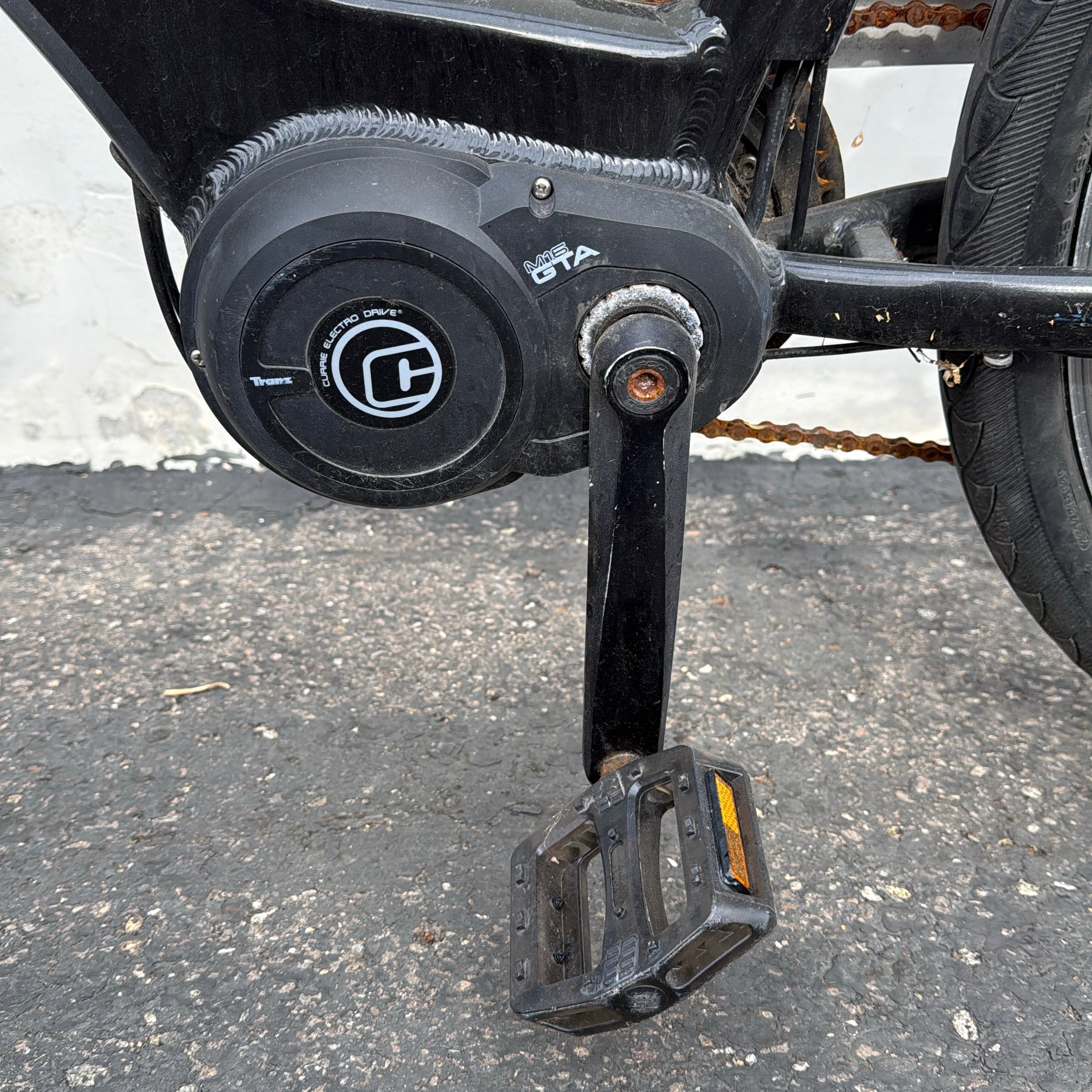 iZip E3 Vibe Electric Bike Large *Project* NO BATTERY