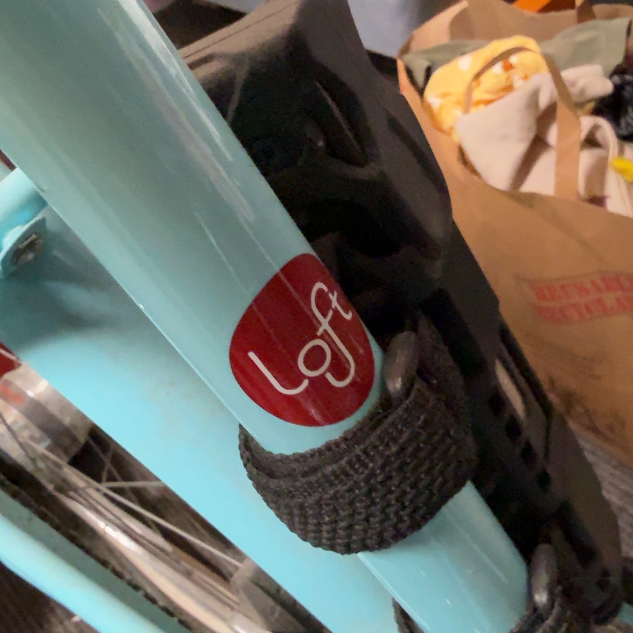 Electra Loft 7i Commuter Step-Through Bike in Blizzard Blue
