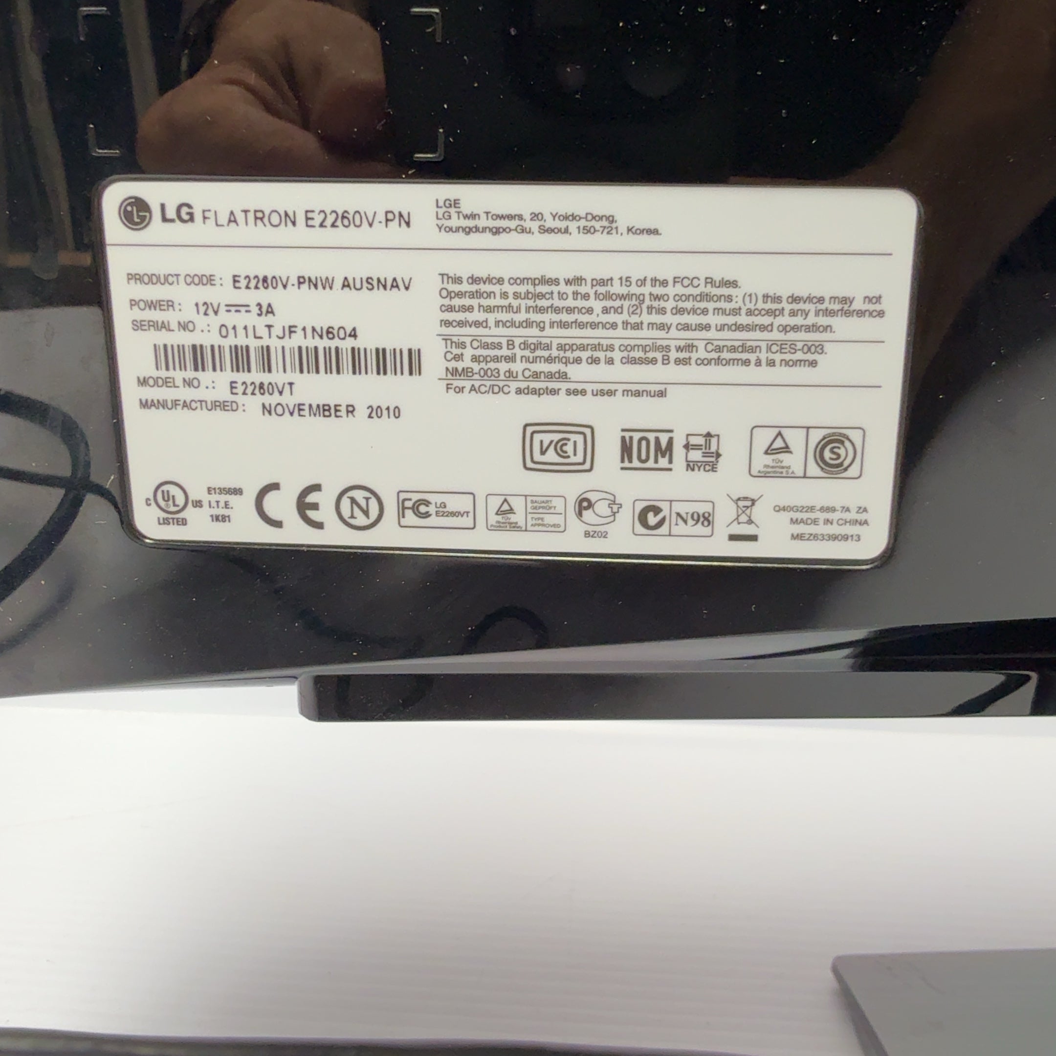 LG Flatron 22" Full HD Computer Monitor HDMI Display