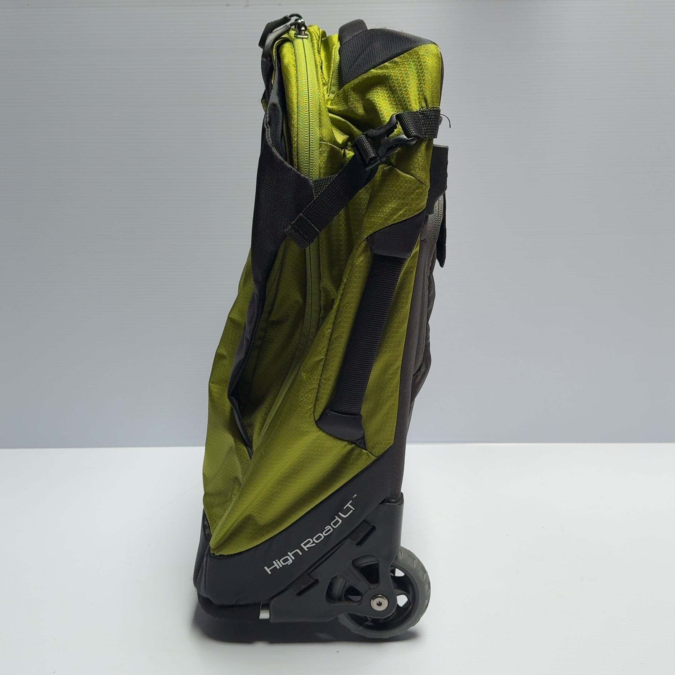 Osprey Ozone High Road LT 36L Wheeled Luggage Rolling Suitcase Bag Black & Green