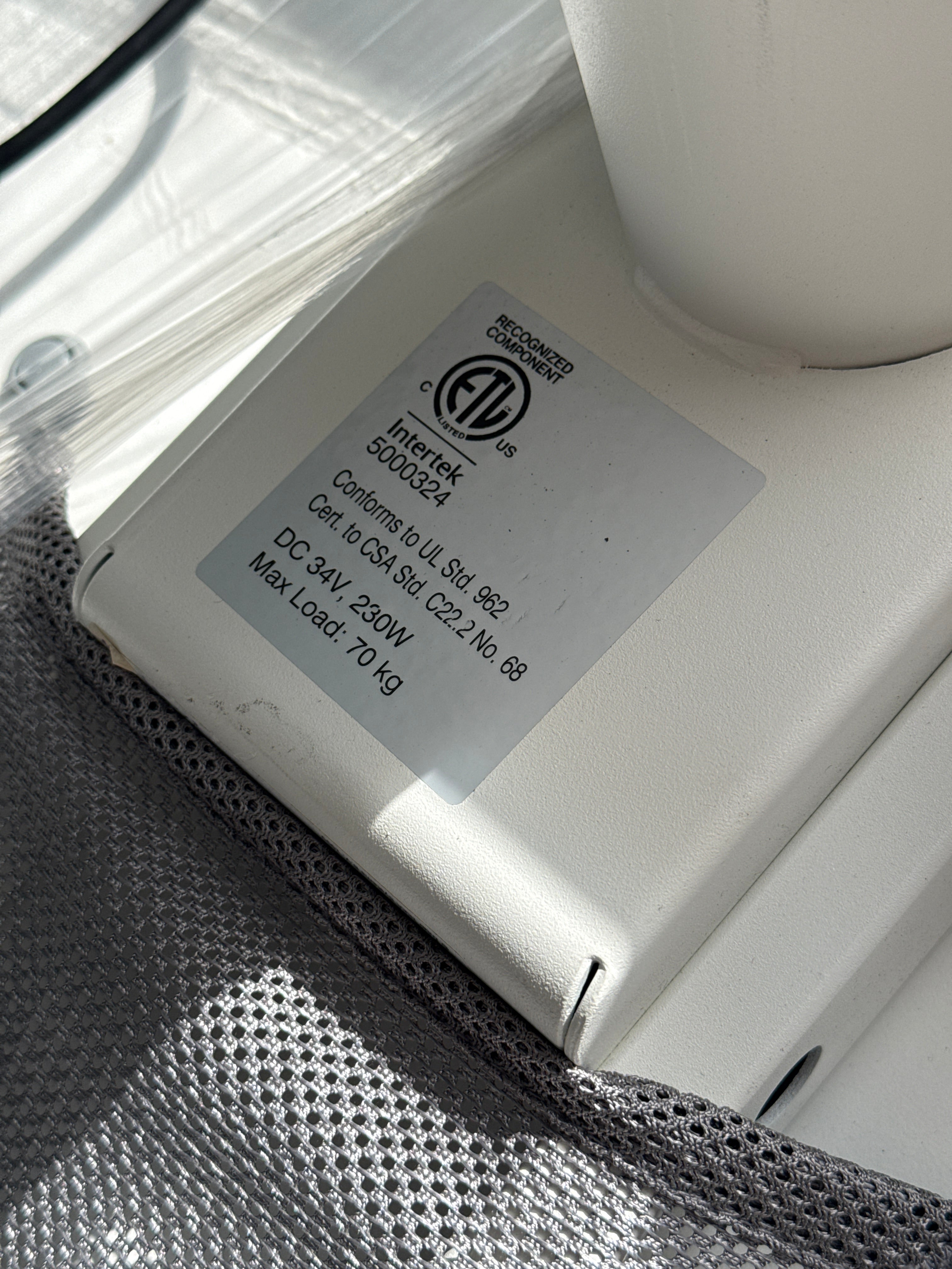 IKEA Electric Standing Desk 23"-49" in White