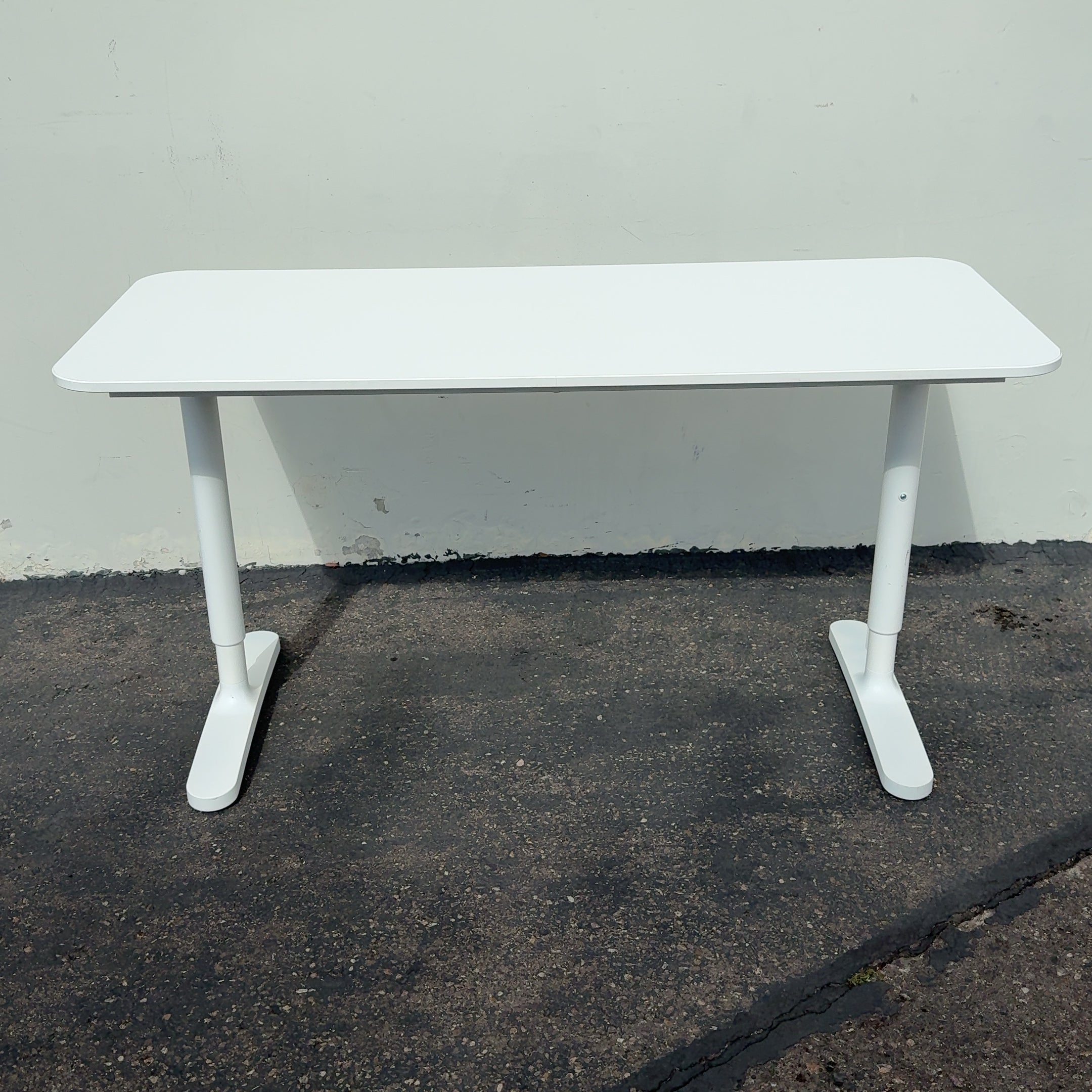 IKEA Bekant Adjustable Modern Desk in White