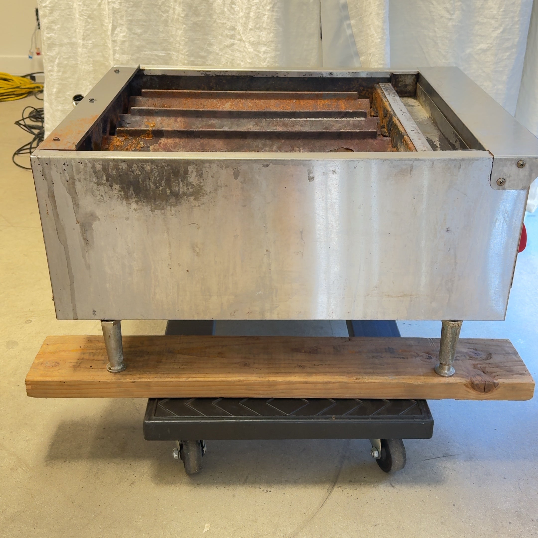 American Range ARSRB-24 24" Gas Charbroiler *Needs Grates*