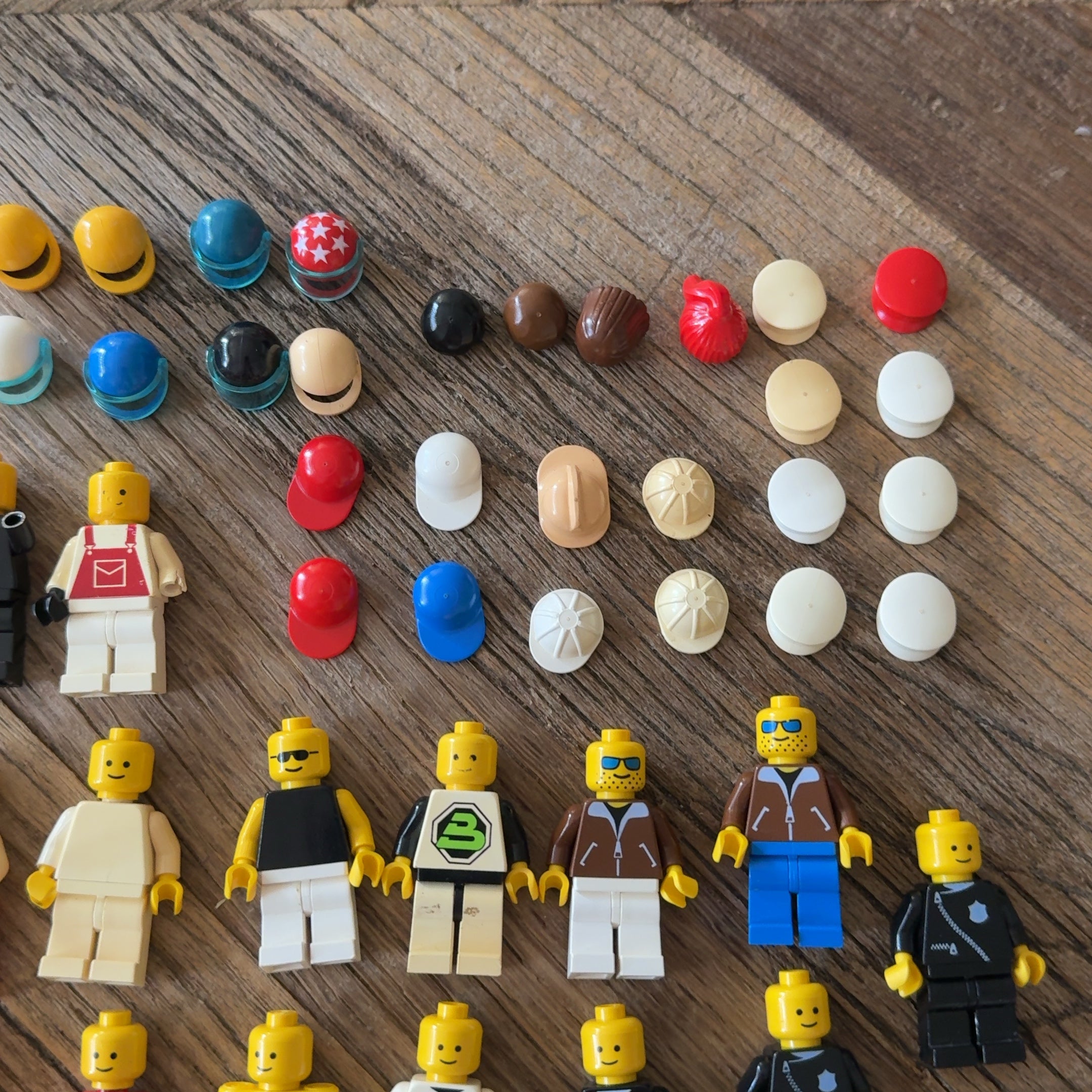 Vintage 1980's / 90's Lego Minifigures 28 Total + Extras