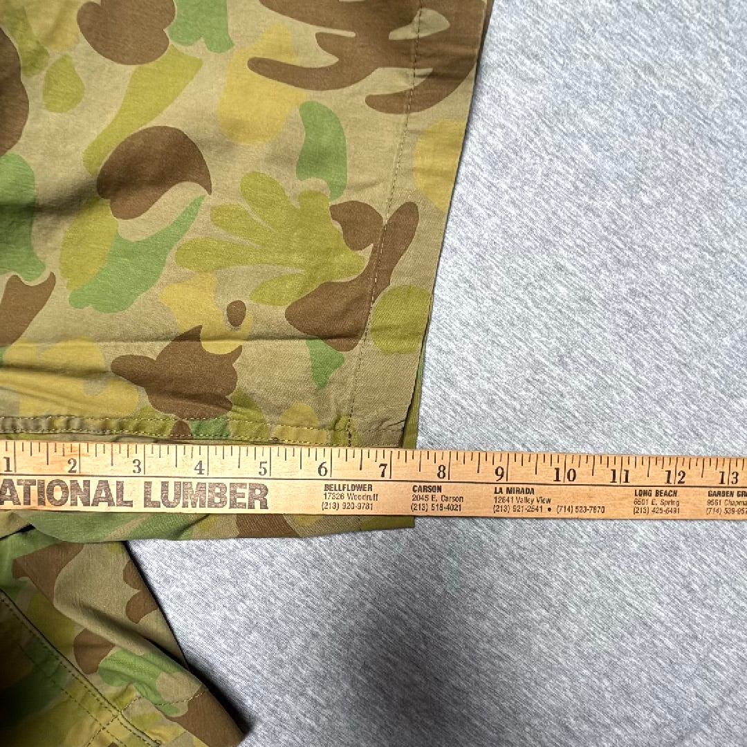 Taylor Stitch The Adventure Short in Camo Mens Sz. 36