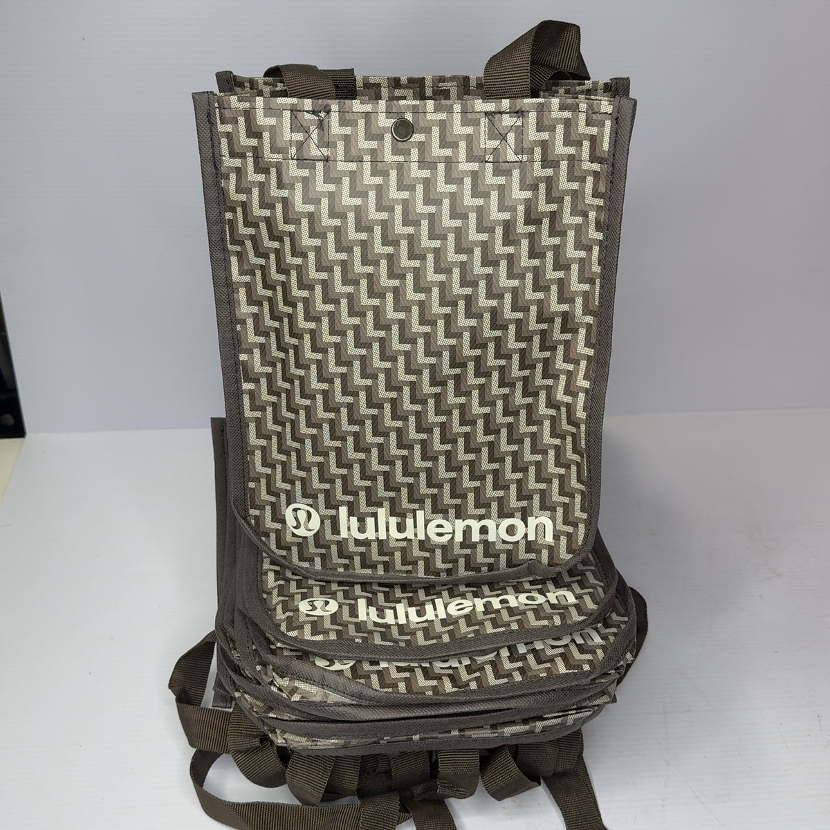 20 - Lululemon Reusable Shopping Tote Bag Lot of 5 Brown Snap Holiday 2025 Small