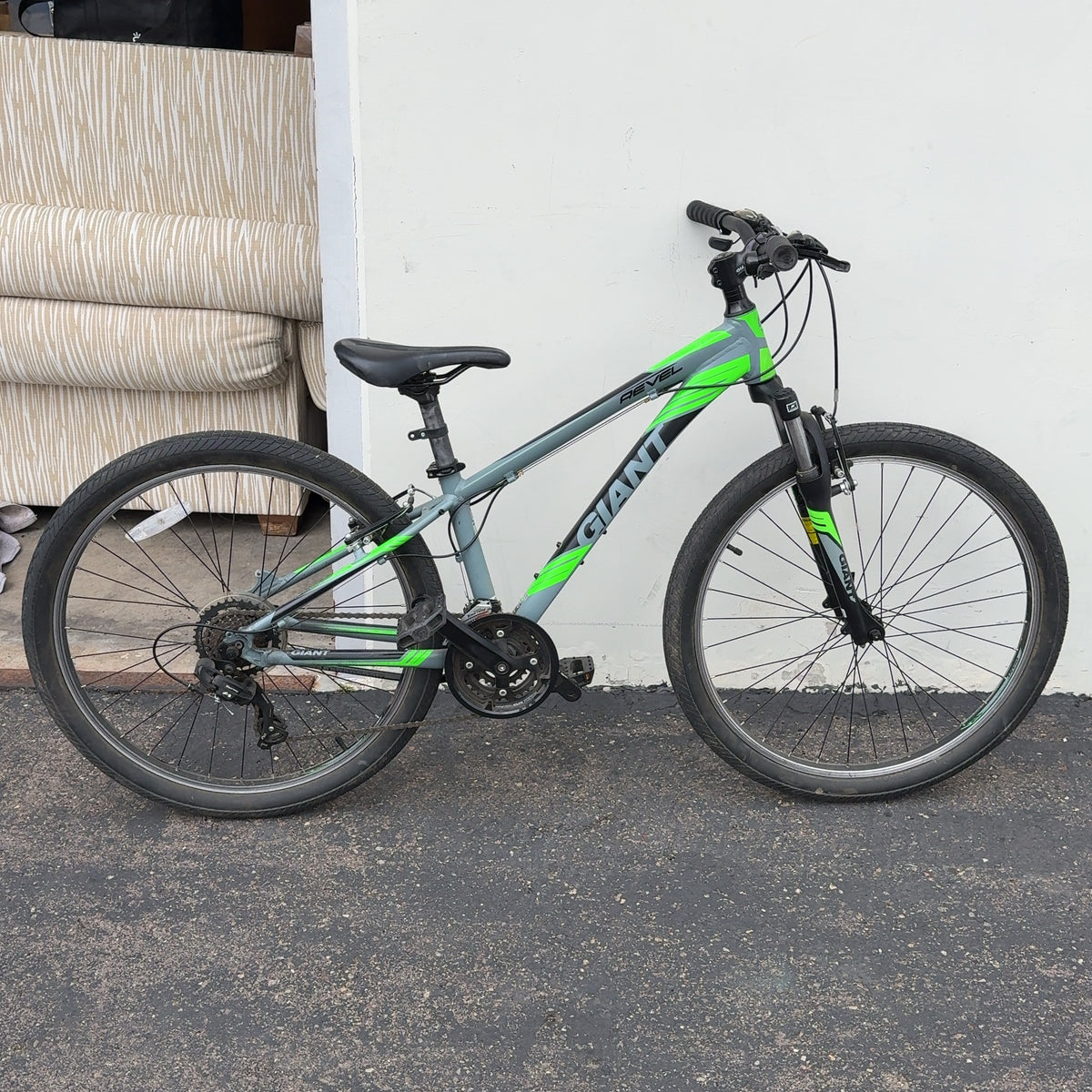 Giant Revel Aluminum Hardtail Mountain Bike Size XXS